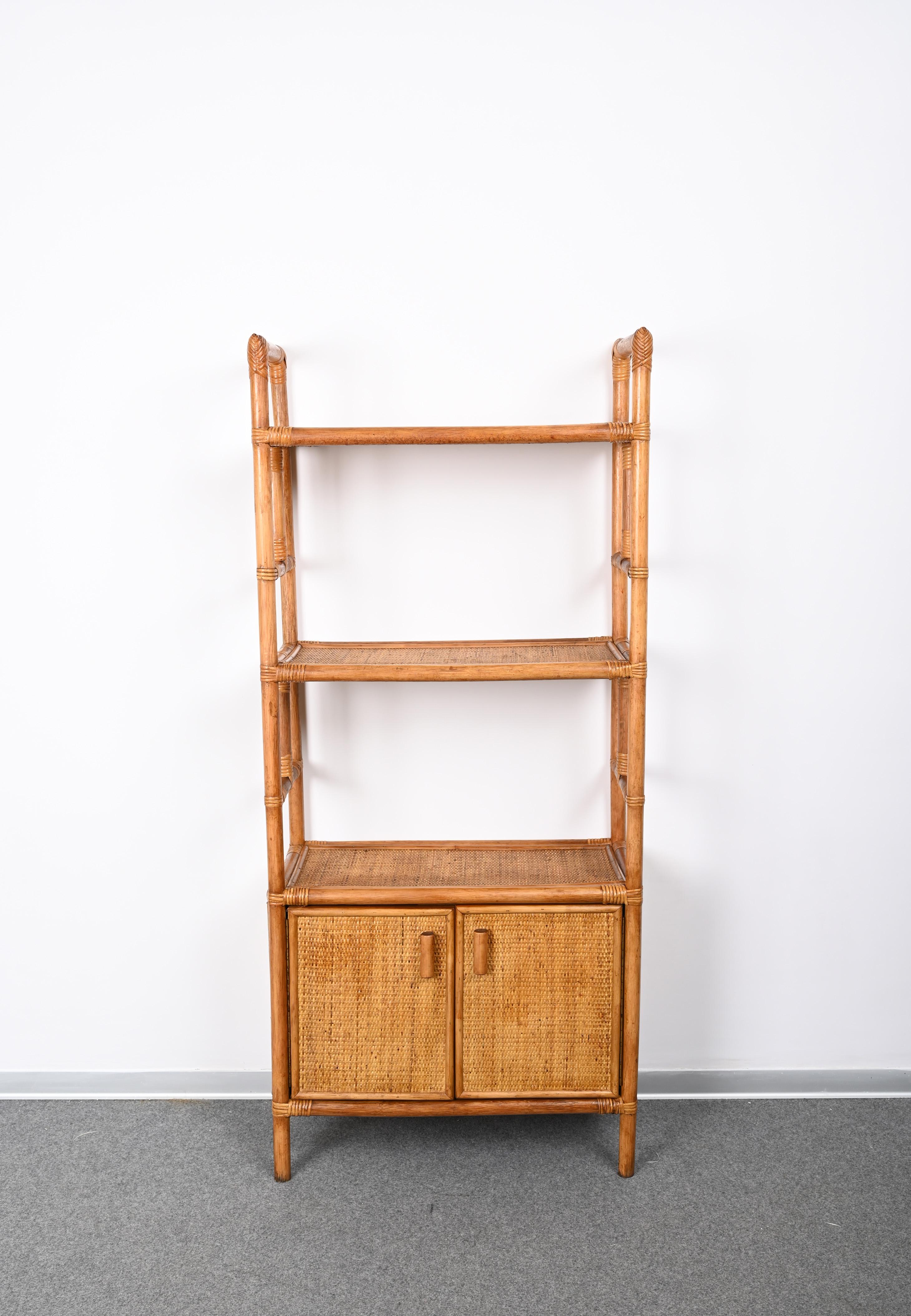 Midcentury Italian Modern Rattan and Bamboo Bookcase with Doors, 1970s In Good Condition In Roma, IT