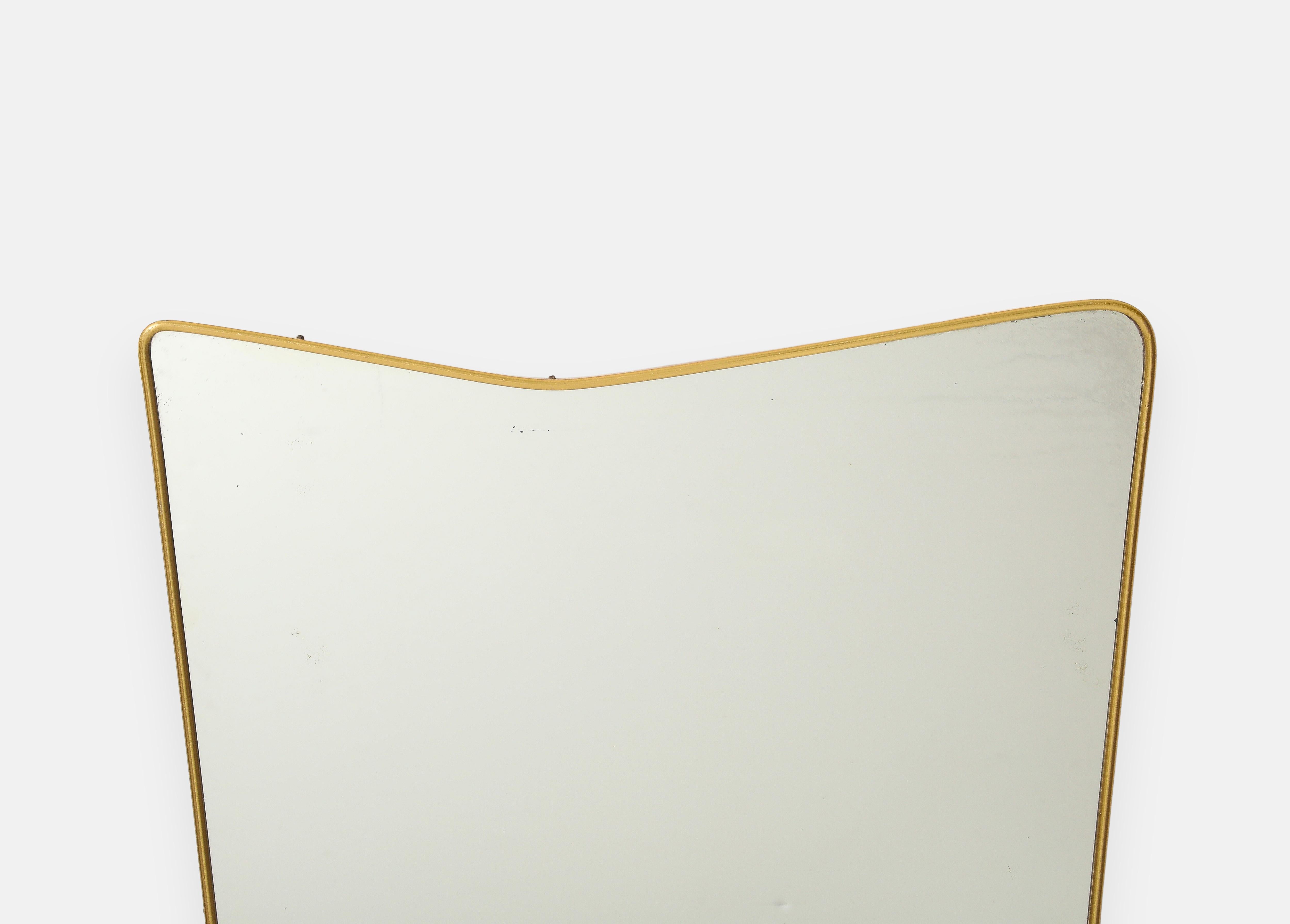 Asymmetrischer vergoldeter Metallspiegel der italienischen Moderne der Jahrhundertmitte (Italienisch) im Angebot