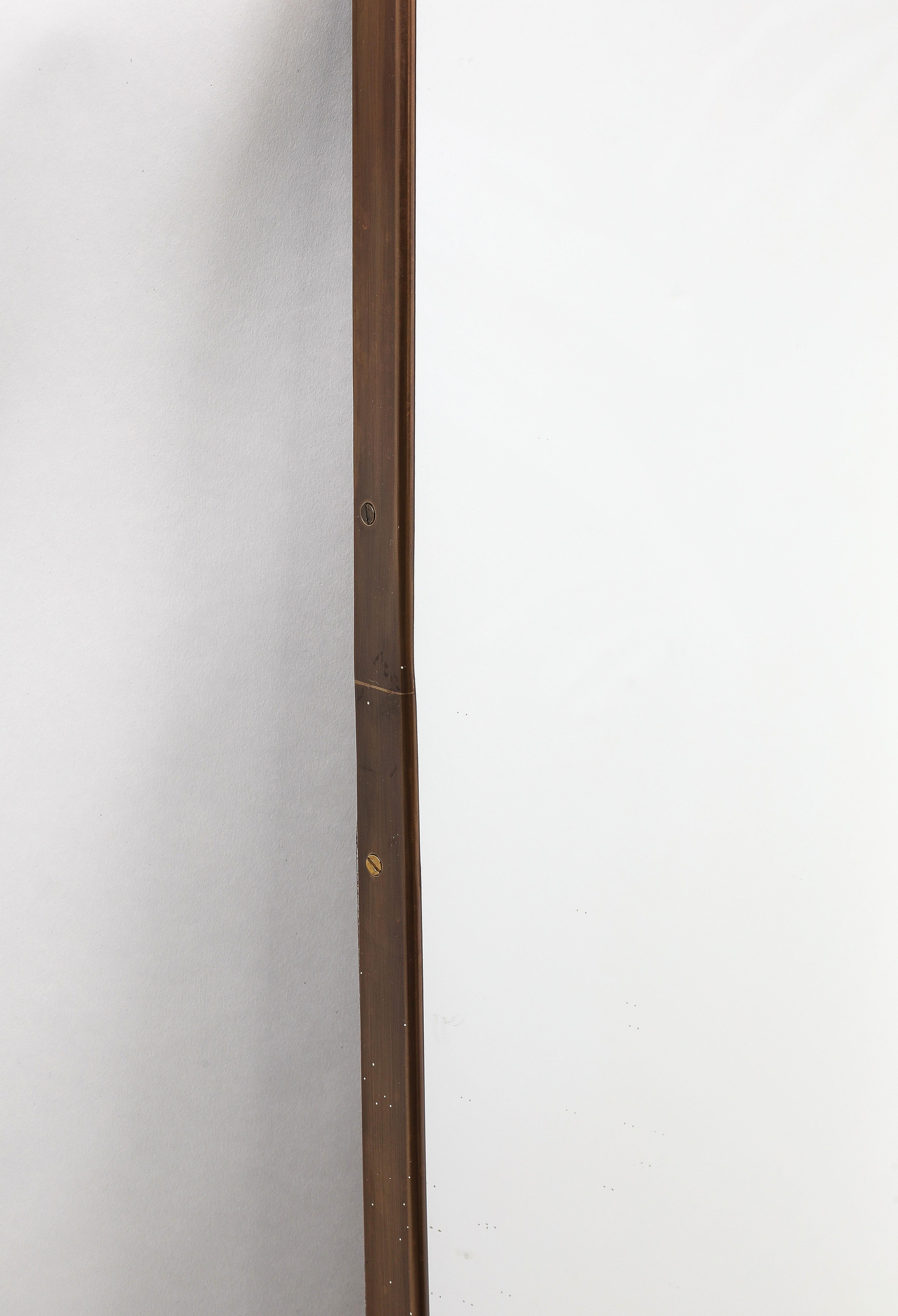 Metà XX secolo Specchio in ottone a forma di scala grande del Modernismo italiano del Medioevo, anni '50 in vendita