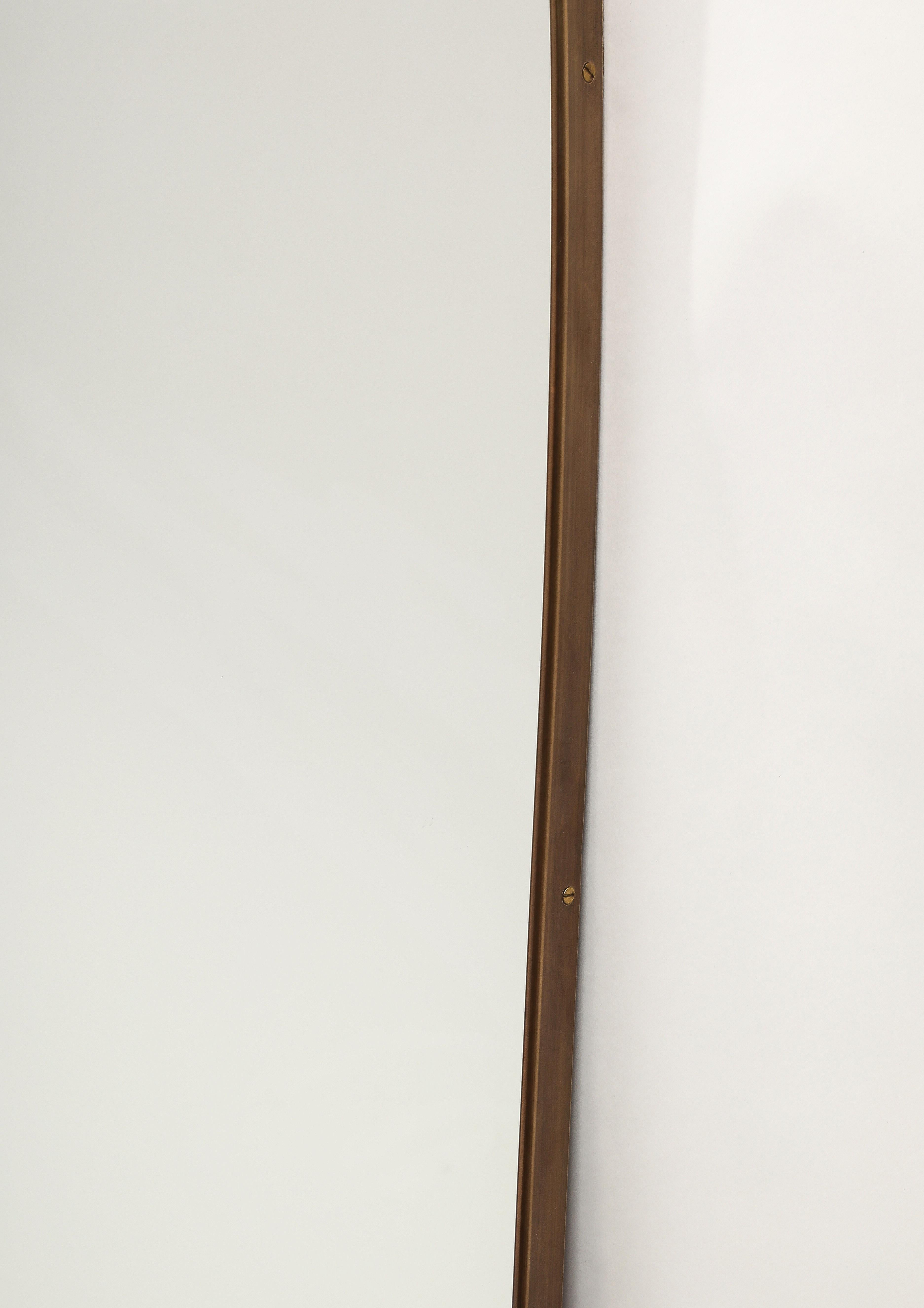 Ottone Specchio in ottone a forma di scala grande del Modernismo italiano del Medioevo, anni '50 in vendita