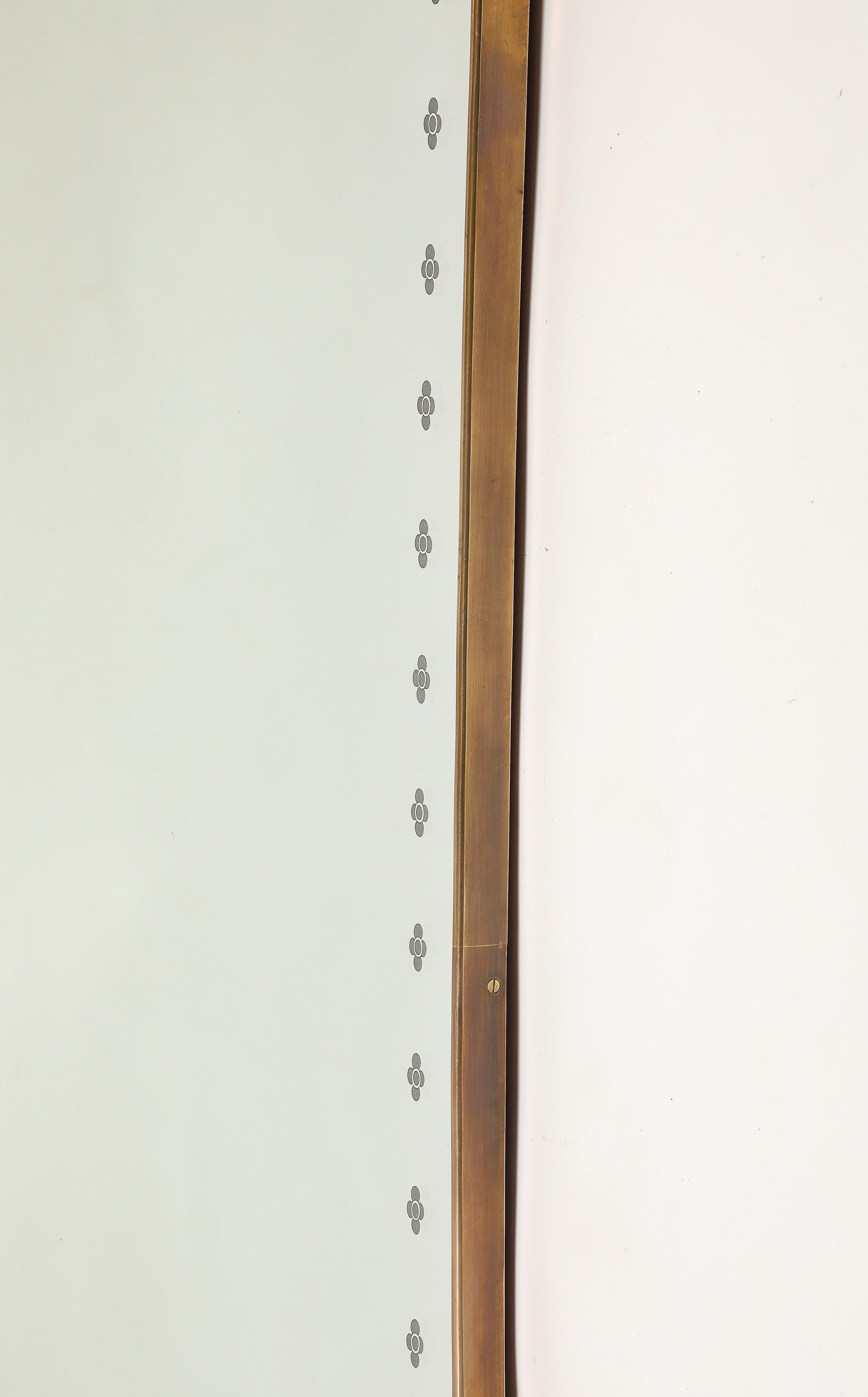 Grande specchio in ottone modernista di metà secolo con decorazioni a volute, anni '50 in vendita 7