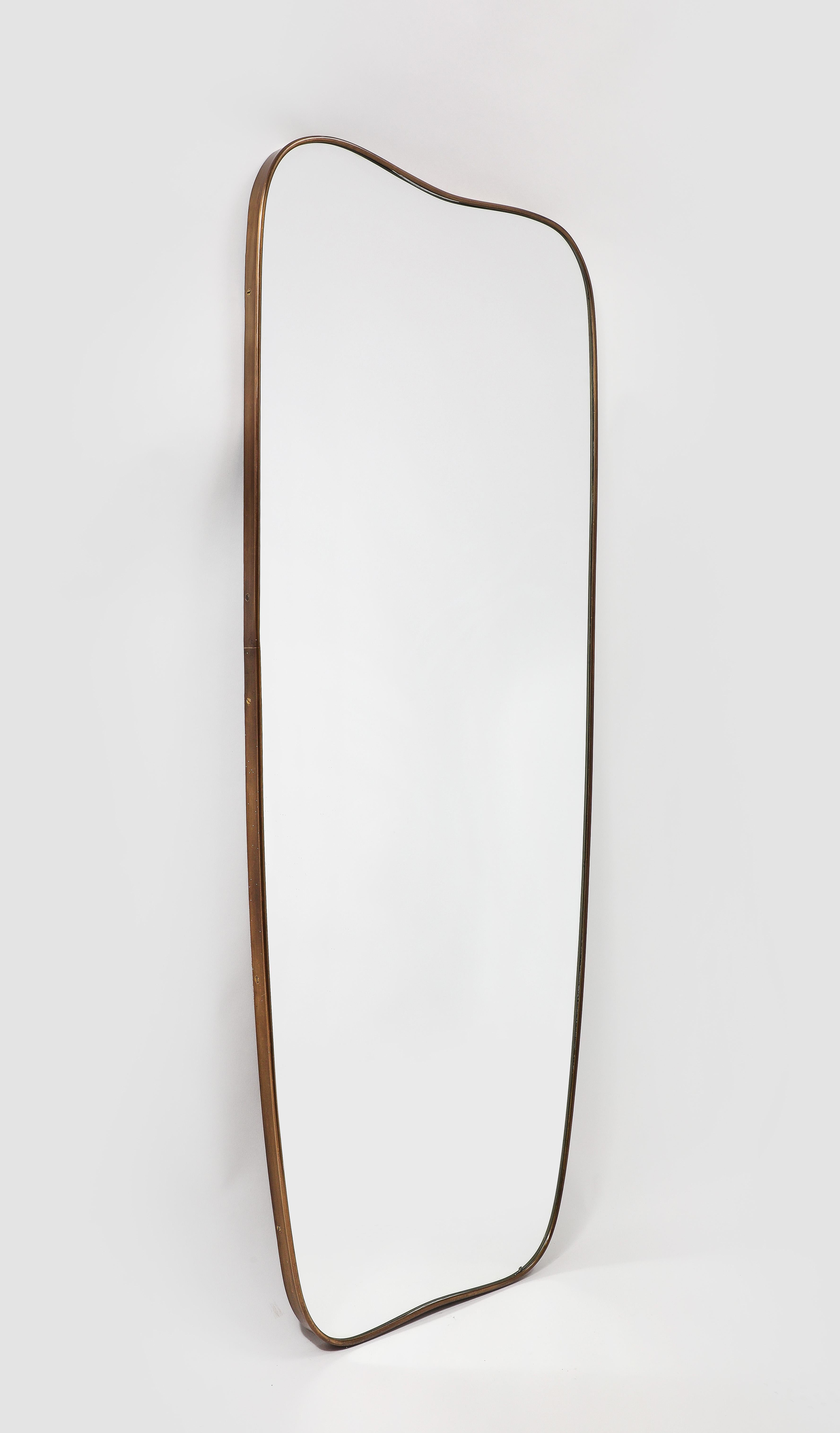 Midcentury Italian Modernist Pair of Grand Scale Shaped Brass Mirrors, 1950s For Sale 12