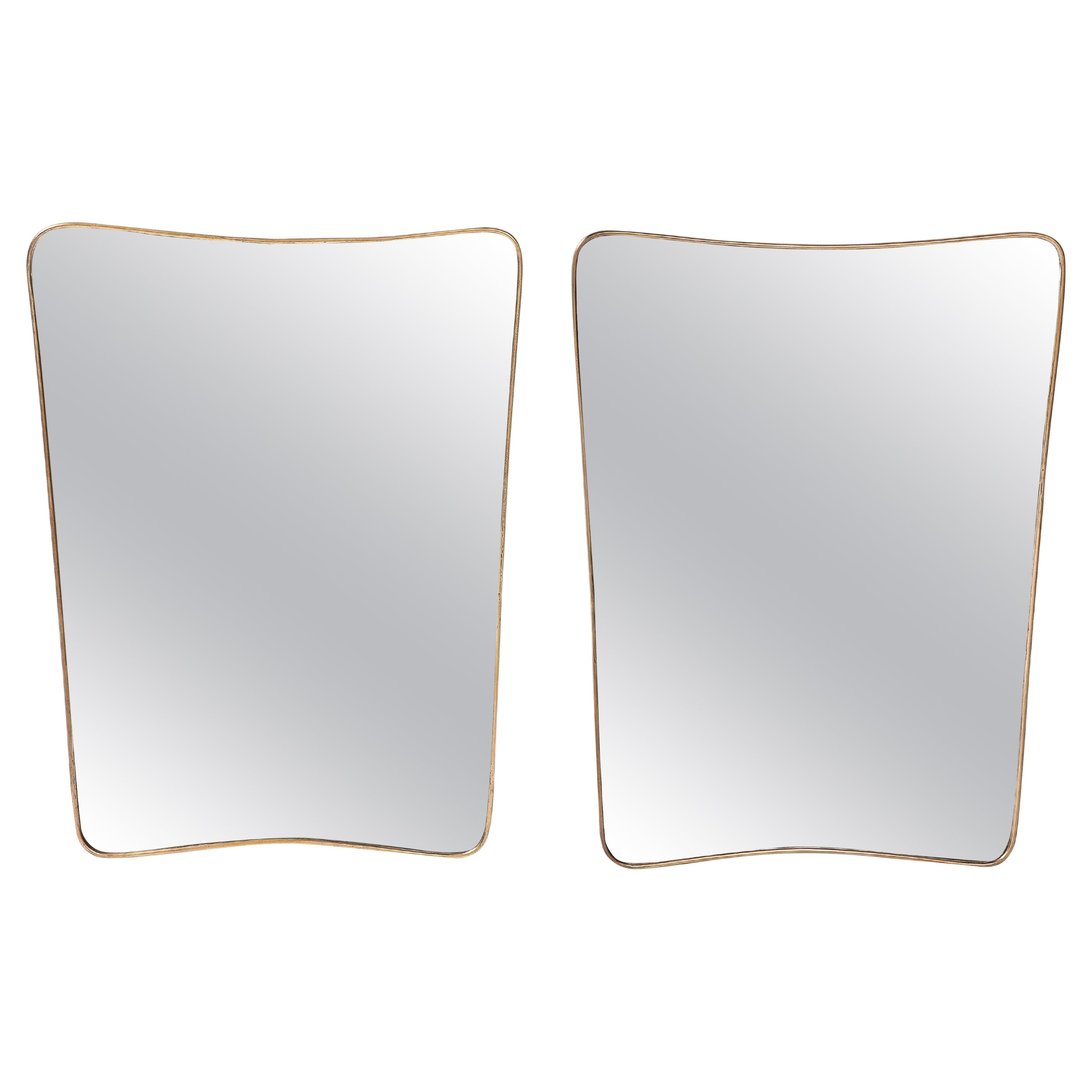 Paire de miroirs en laiton de forme moderniste italienne du milieu du siècle dernier