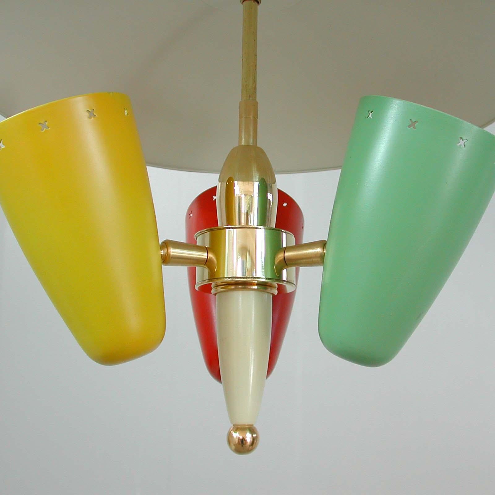 Midcentury Italian Multi-Color Chandelier, 1950s In Good Condition For Sale In NUEMBRECHT, NRW