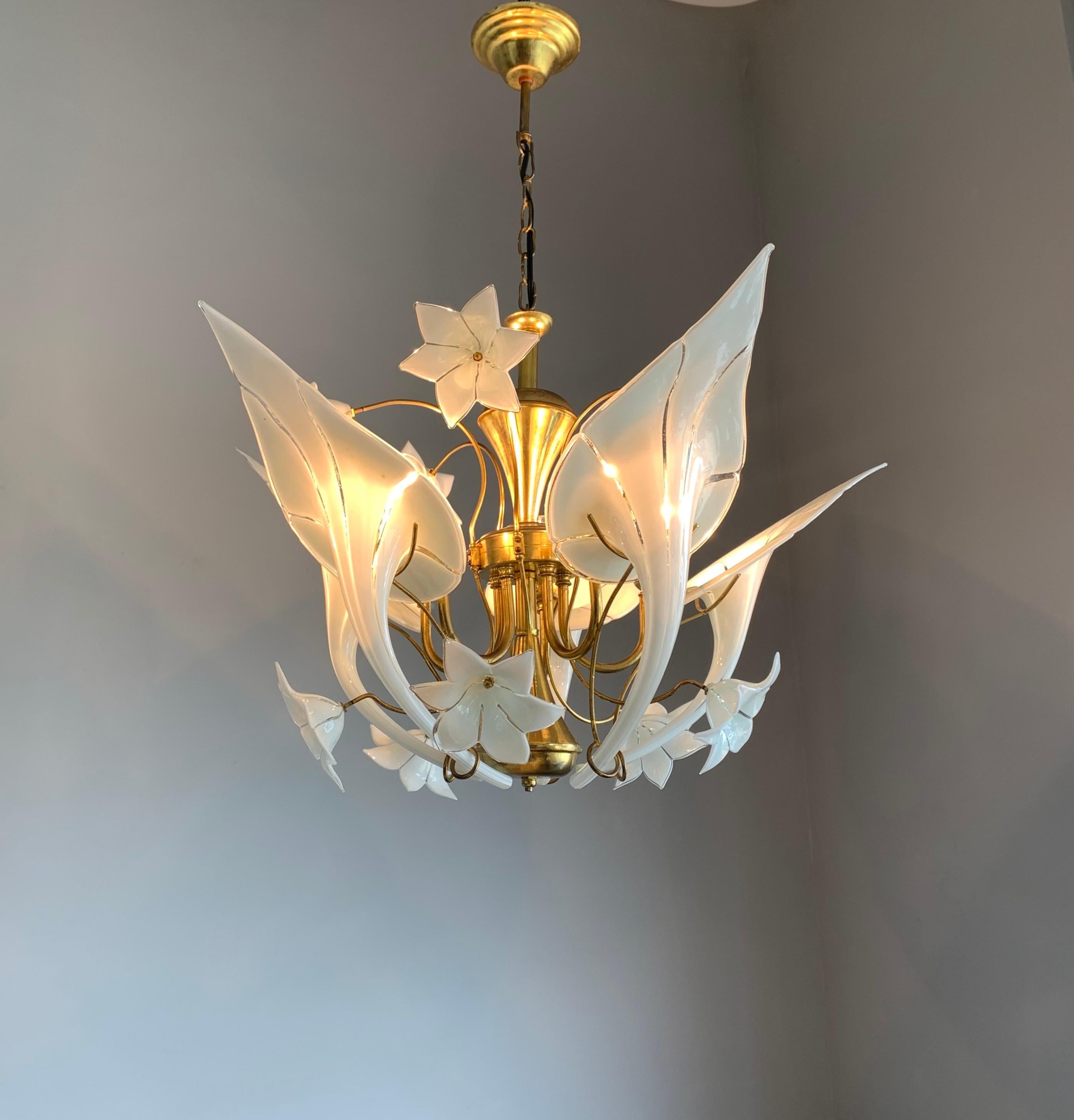 Midcentury Italian Murano Chandelier w. Stunning Mouthblown Glass Flower Shades 10