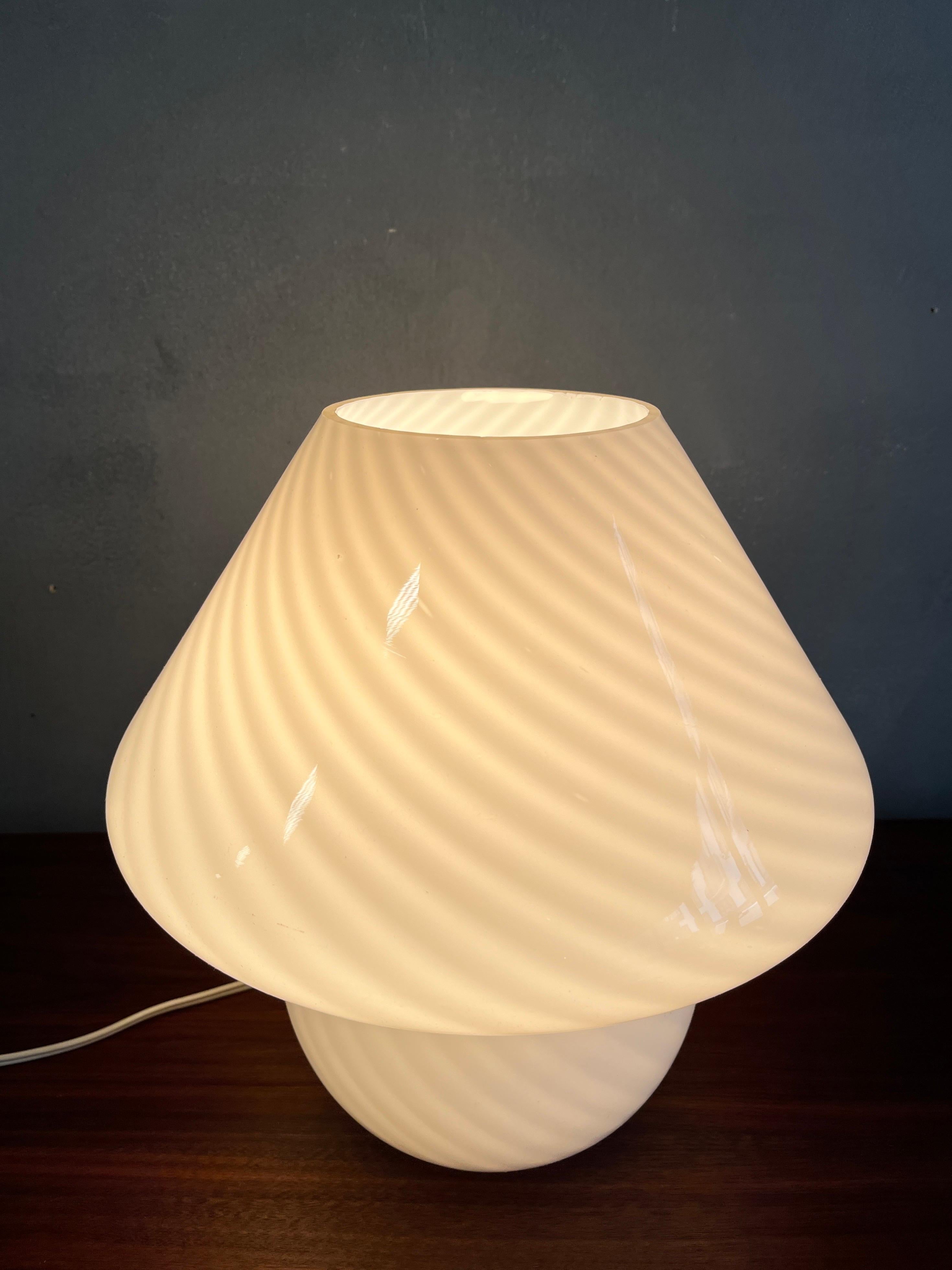 Midcentury Italian Murano Glass Mushroom Lamp 3