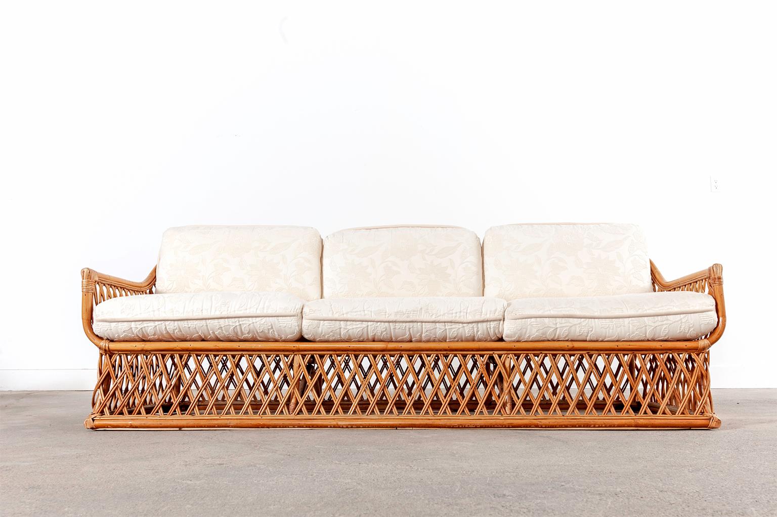 Modernes italienisches Bio-Sofa aus Bambus und Rattan aus der Mitte des Jahrhunderts (Moderne der Mitte des Jahrhunderts) im Angebot