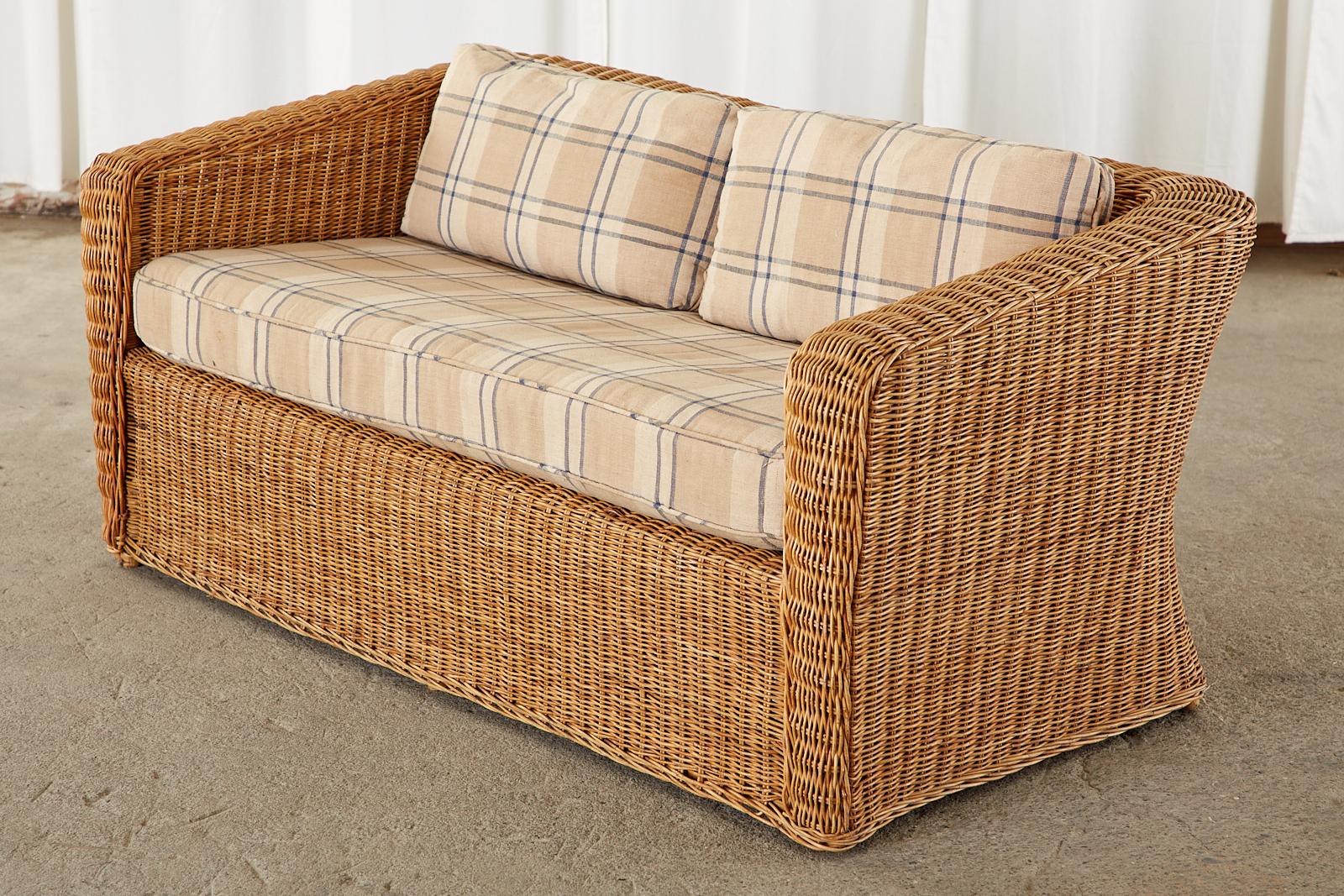 Midcentury Italian Organic Modern Wicker Case Sofa In Good Condition In Rio Vista, CA