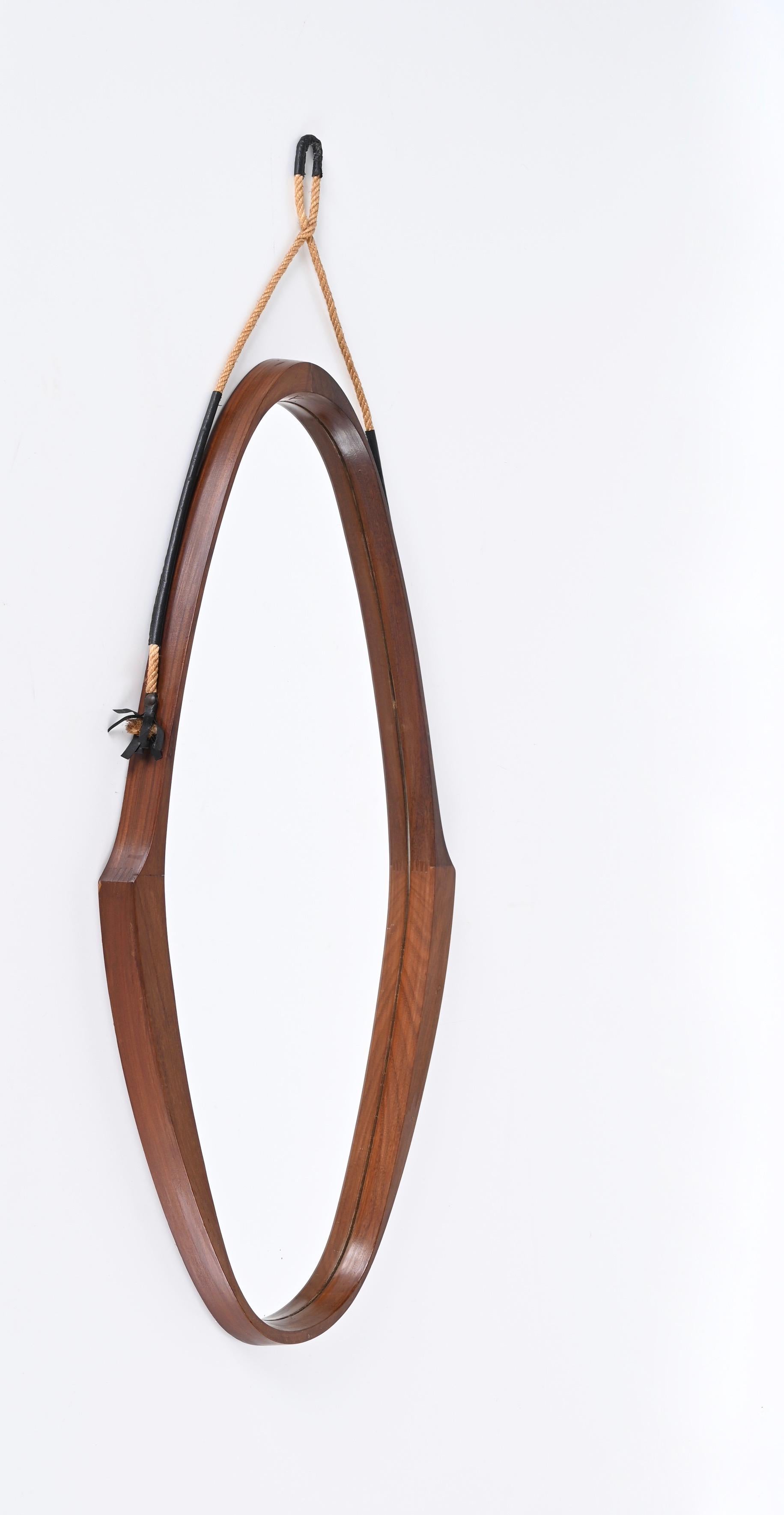 Midcentury Italian Oval Mirror in Curved Teak, Rope and Leather, 1960s 4