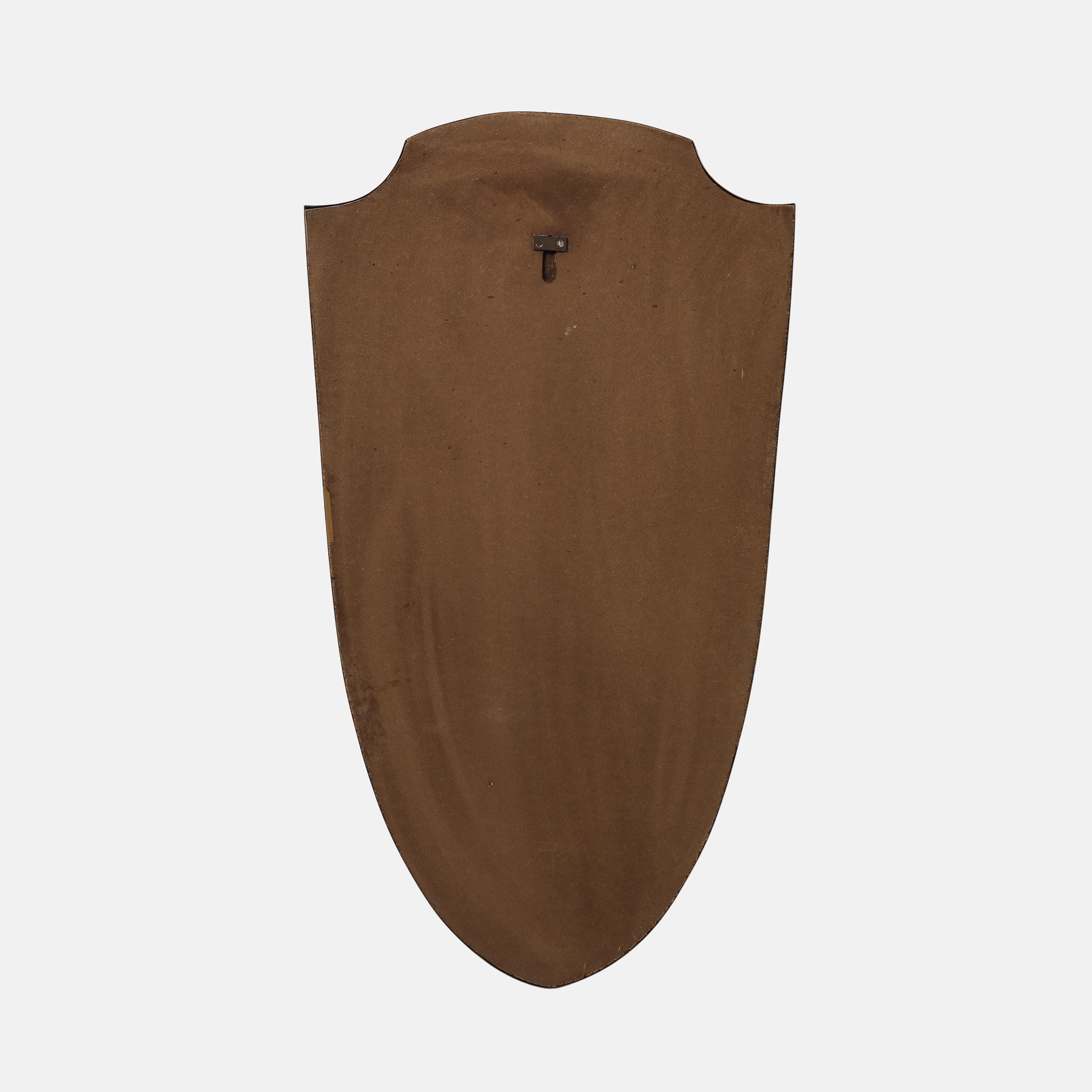 Paire de miroirs en laiton en forme de bouclier, Italie du milieu du siècle dernier, années 1950 en vente 4