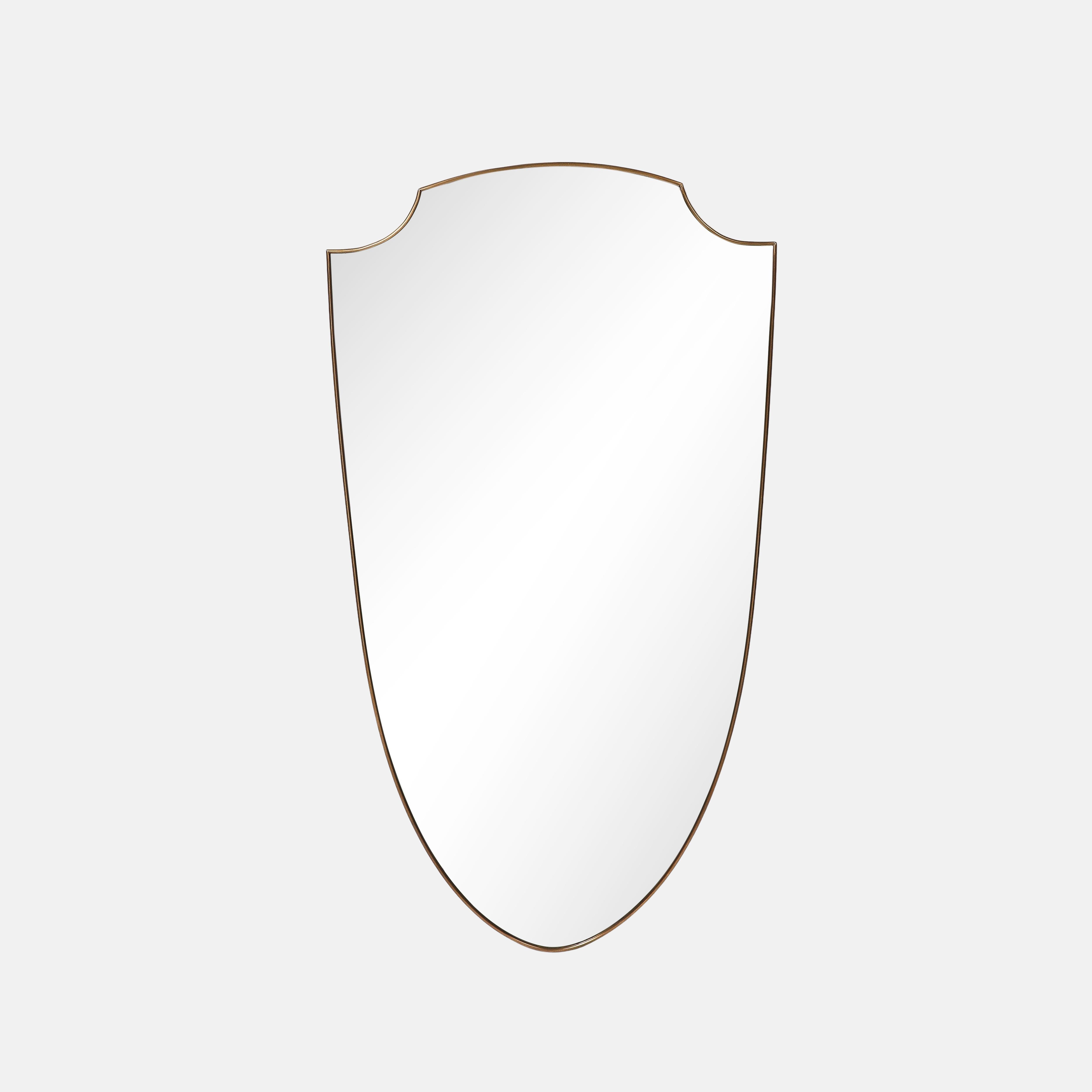 Paire de miroirs en laiton en forme de bouclier, Italie du milieu du siècle dernier, années 1950 en vente 5