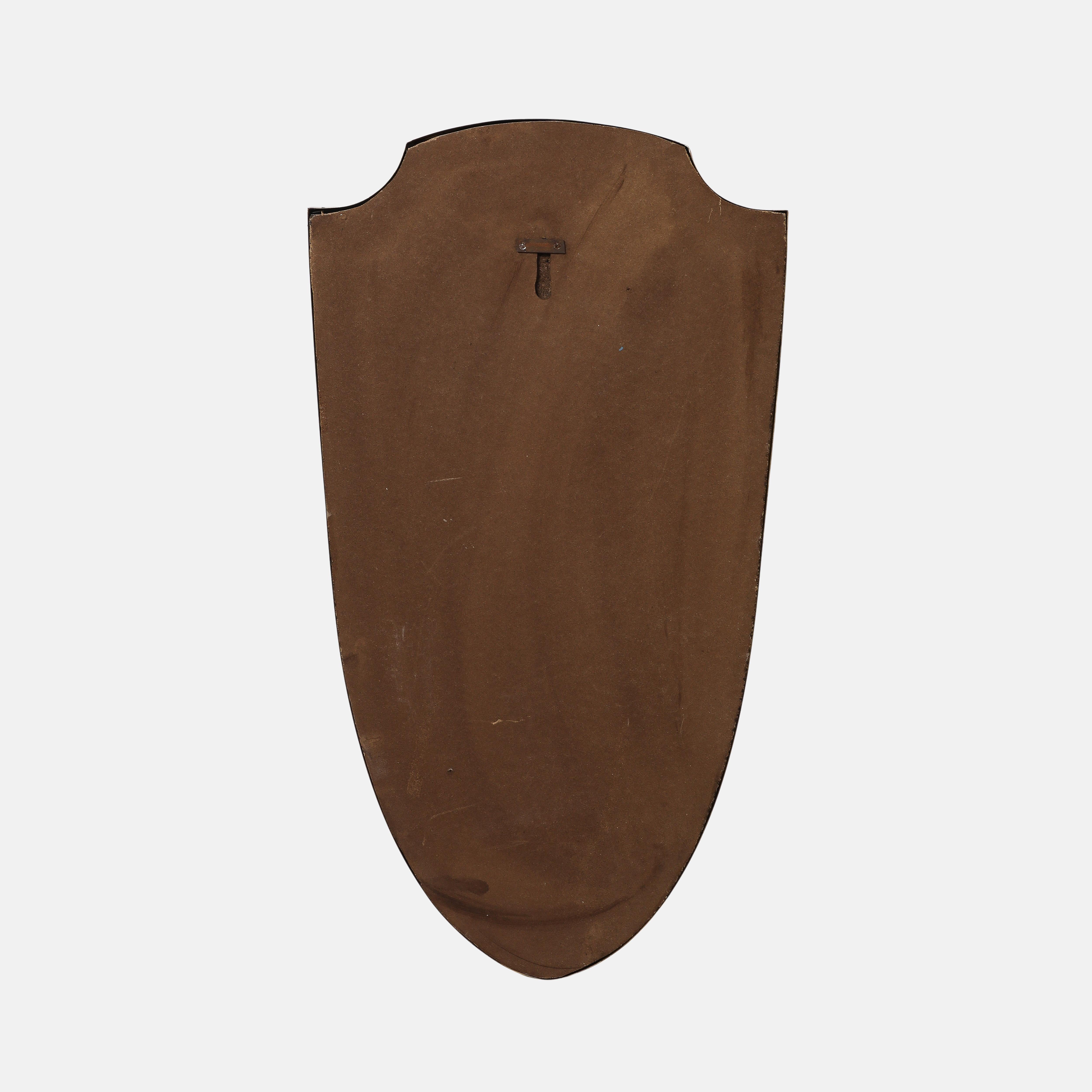 Paire de miroirs en laiton en forme de bouclier, Italie du milieu du siècle dernier, années 1950 en vente 13