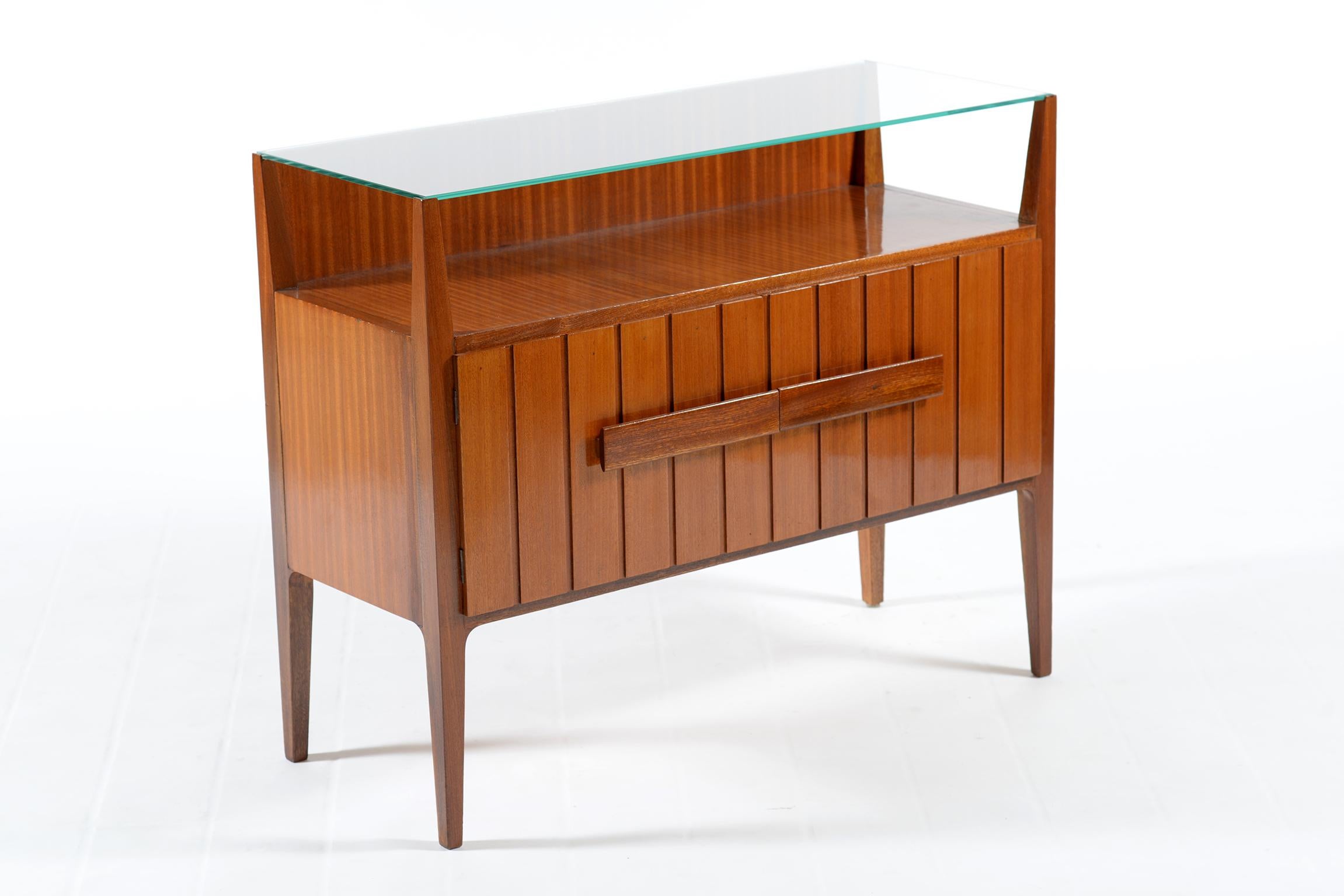 Mid-Century Modern Midcentury Italian Pair of Nightstands or Side Tables with Glass Top, 1950