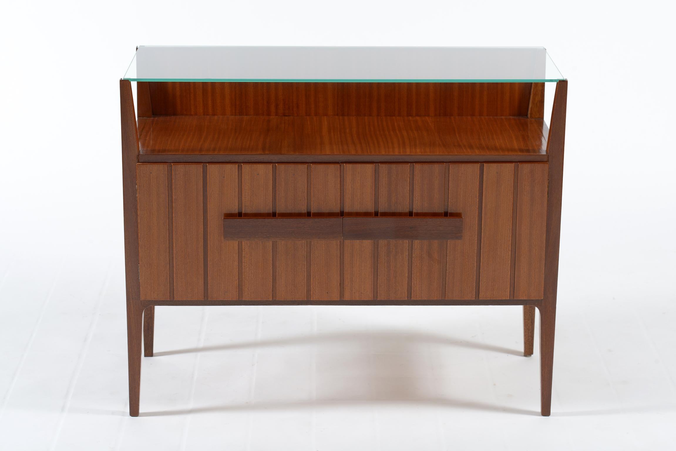 Mid-20th Century Midcentury Italian Pair of Nightstands or Side Tables with Glass Top, 1950