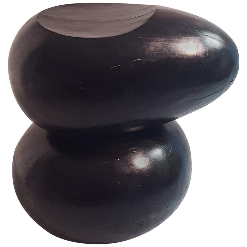 Midcentury Italian Pair of Solid Black Lacquered Wood Sculptural Seating, 1970s In Good Condition For Sale In Milano, IT