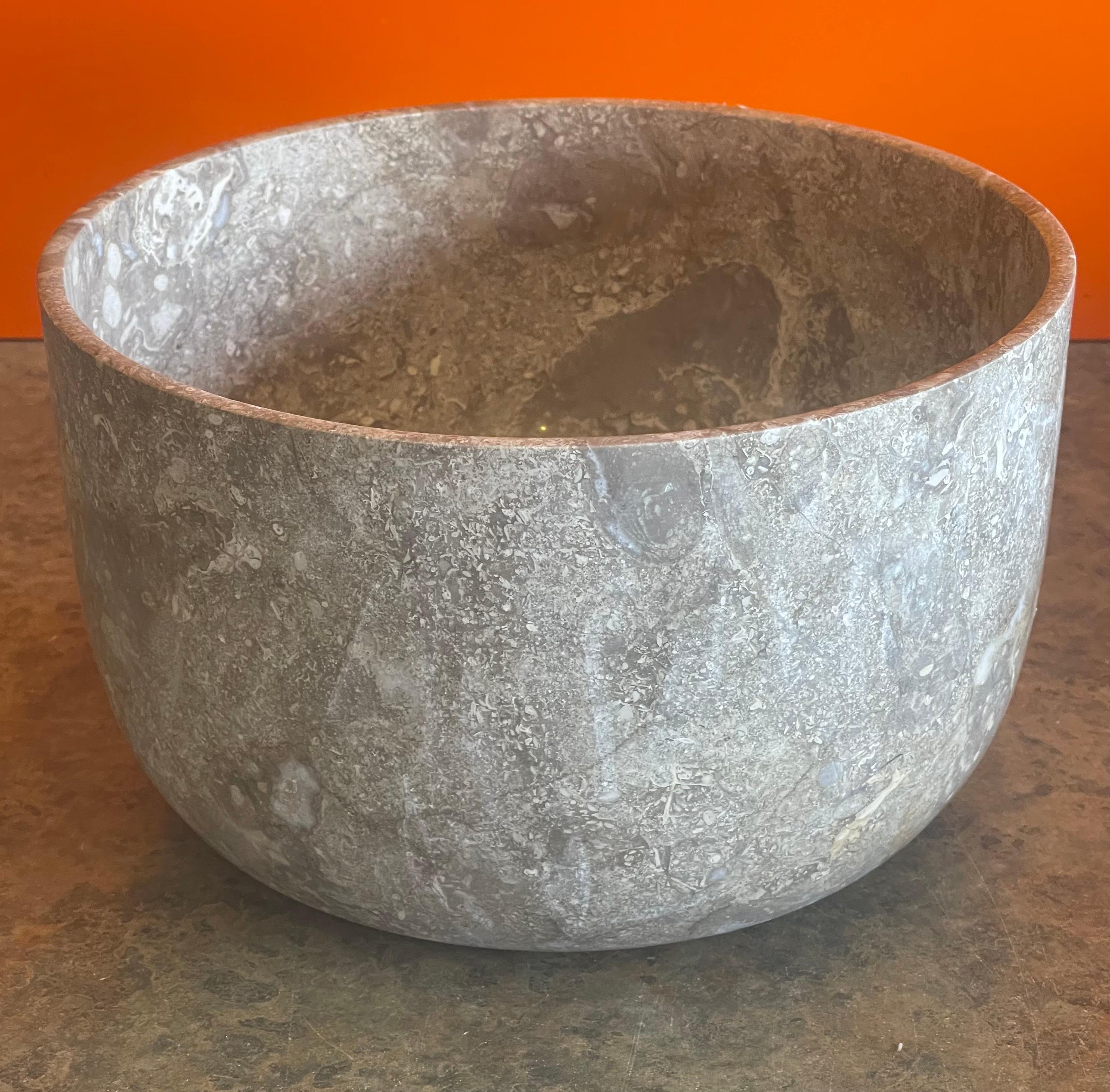 Mid-Century Italian Polished Marble Fruit Bowl / Centerpiece For Sale 2