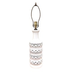 Lampada in porcellana italiana del Medioevo