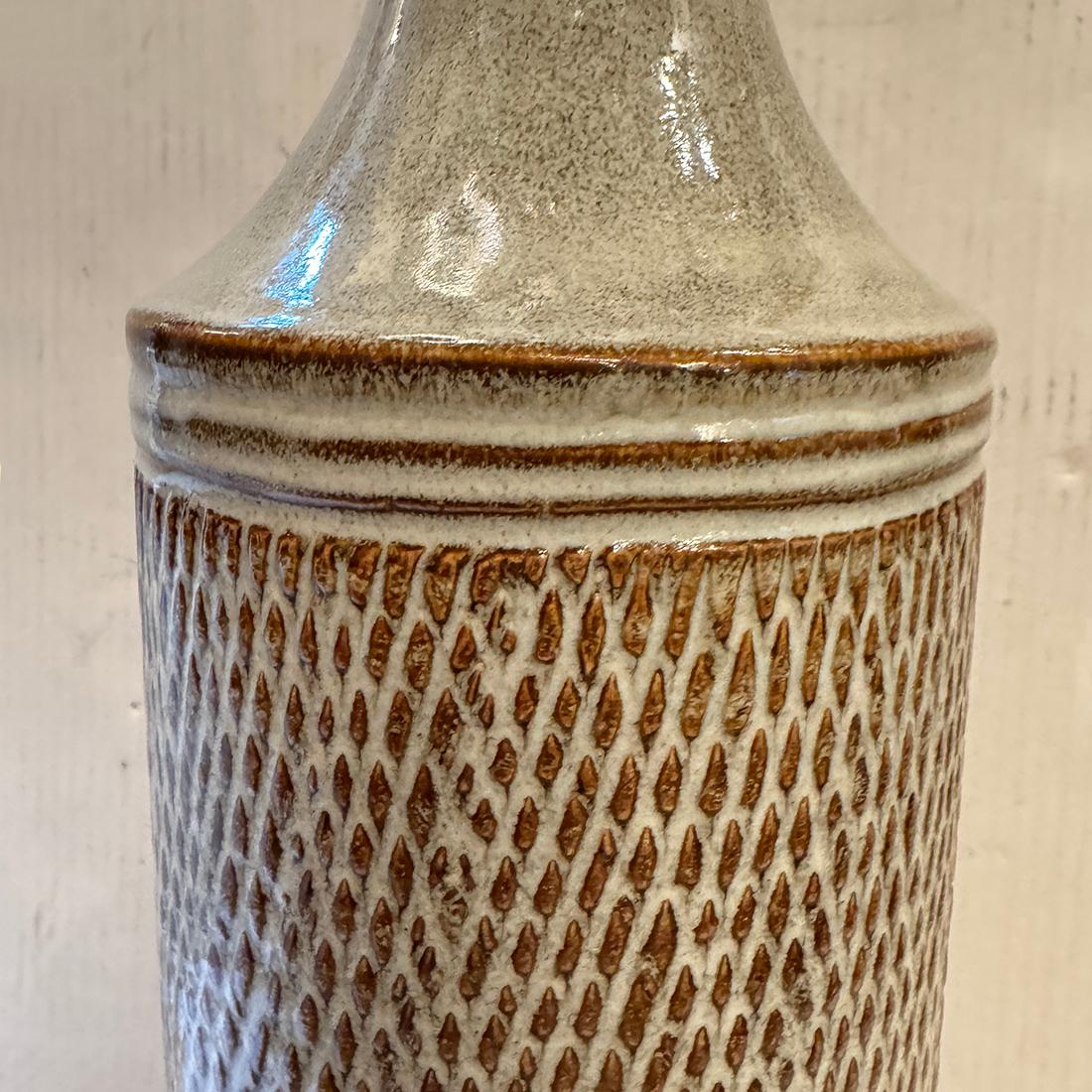 Lampe en porcelaine italienne du milieu du siècle Bon état - En vente à New York, NY