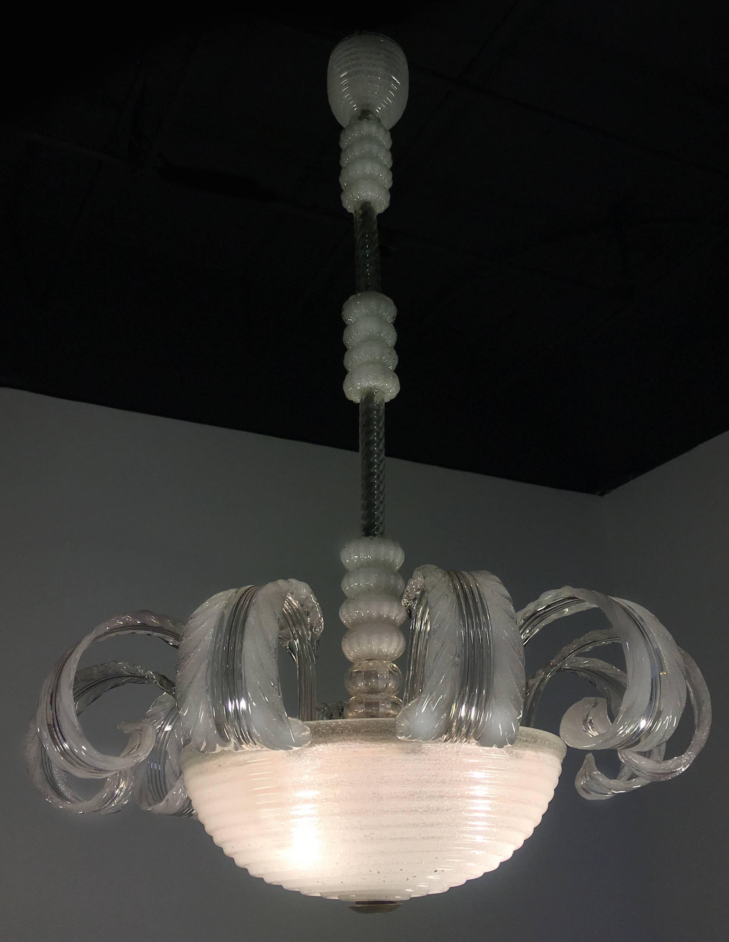 Lustre italien en verre Pulegoso du milieu du siècle dernier par Barovier & Toso, Murano, 1940 Excellent état - En vente à Budapest, HU
