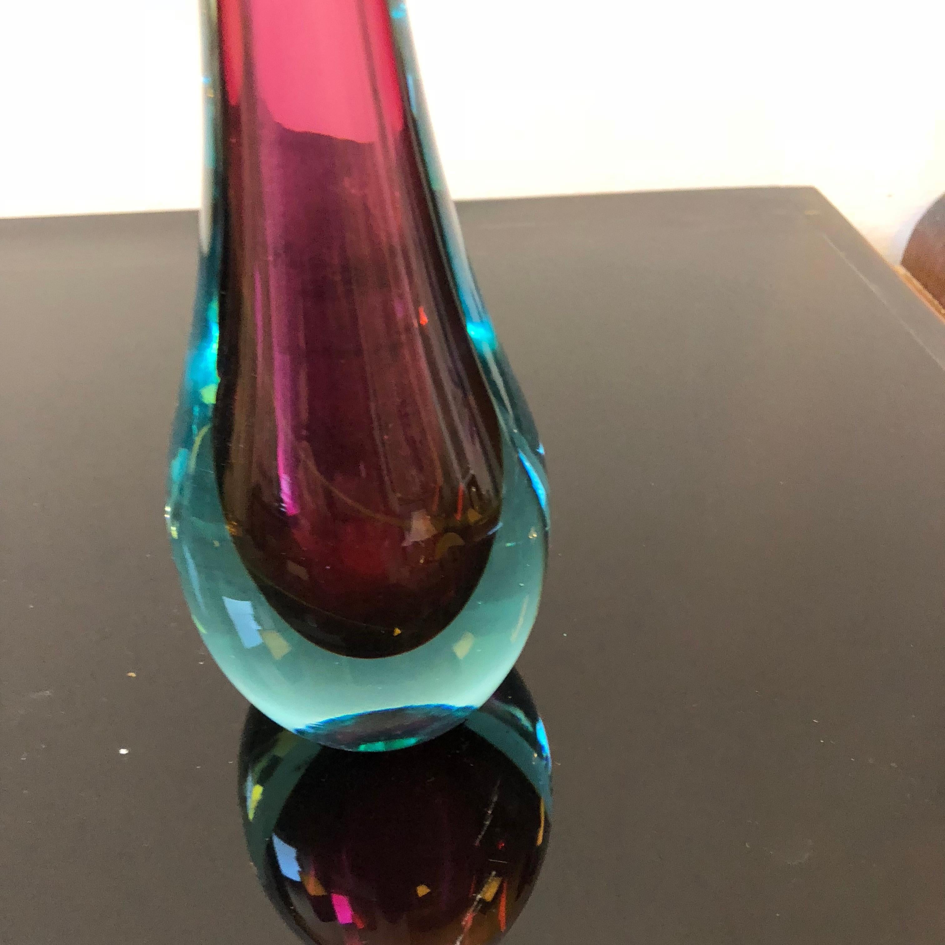 Particular single-flower vase made by Segusoin the Sixties. The purple and blue Sommerso Murano glass is in perfect conditions.