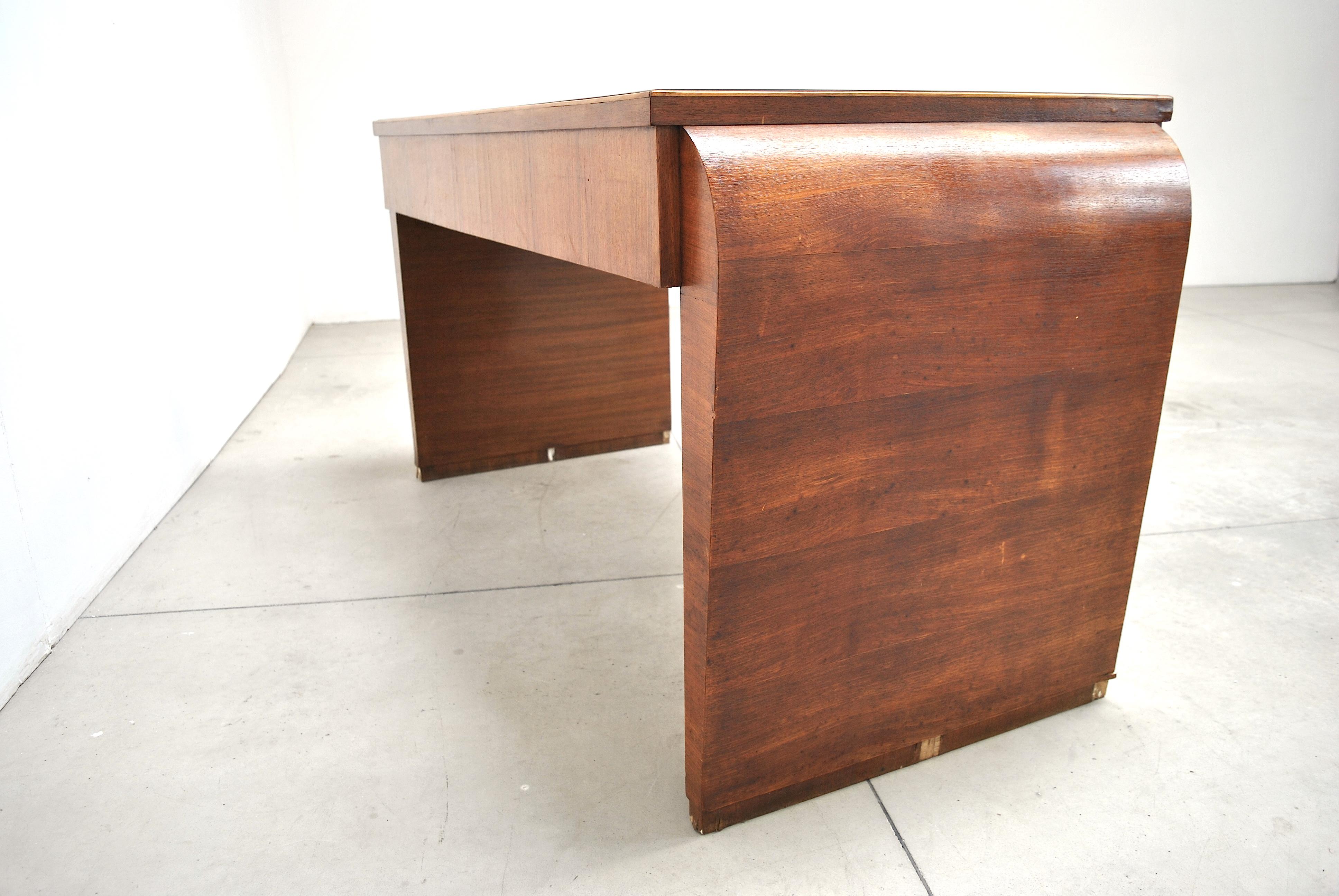 Midcentury Italian Rationalist Writing Table with Brass Finishes, 1930s 2