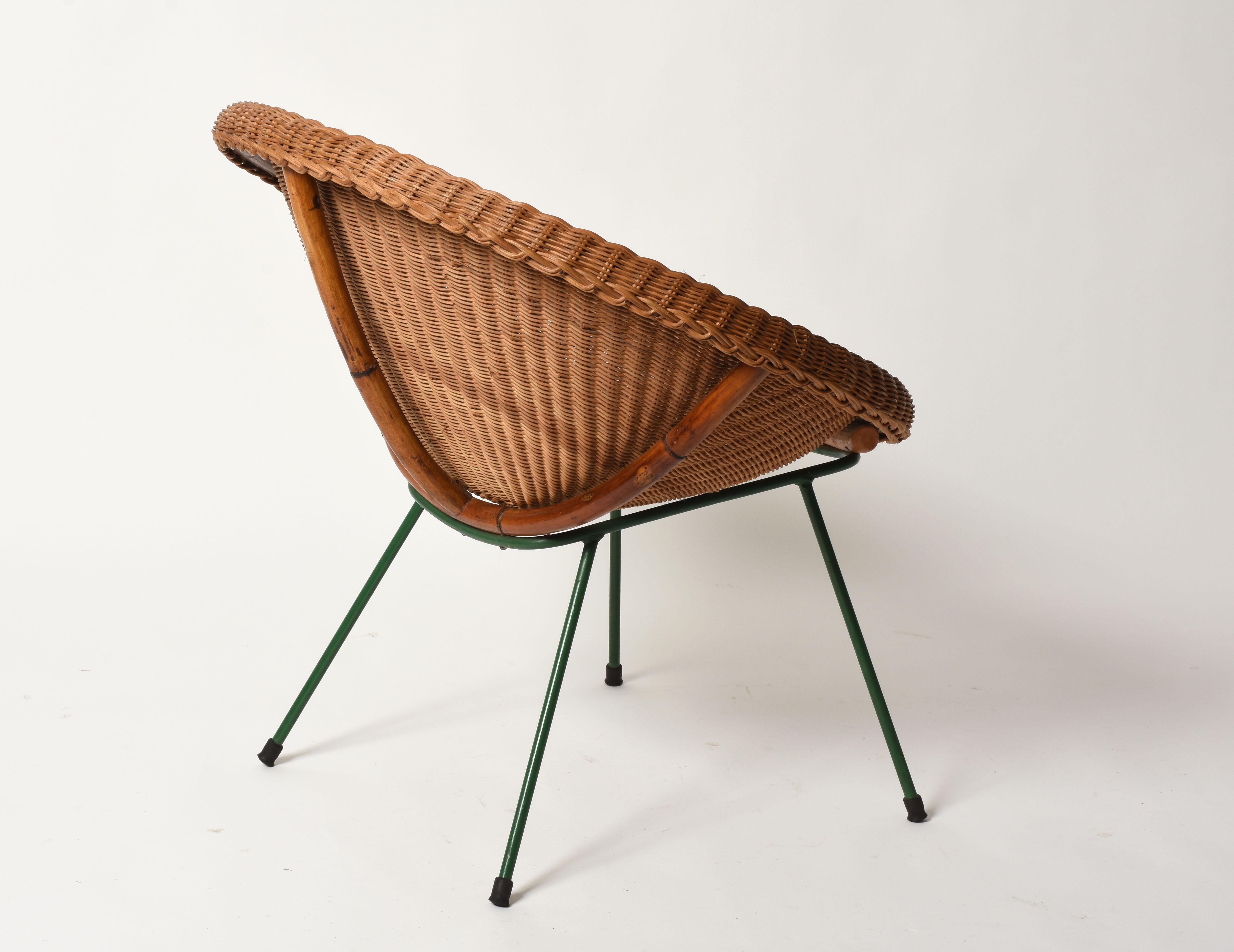 Midcentury Italian Rattan and Bamboo Shell Armchair with Green Metal Legs, 1950s In Good Condition In Roma, IT