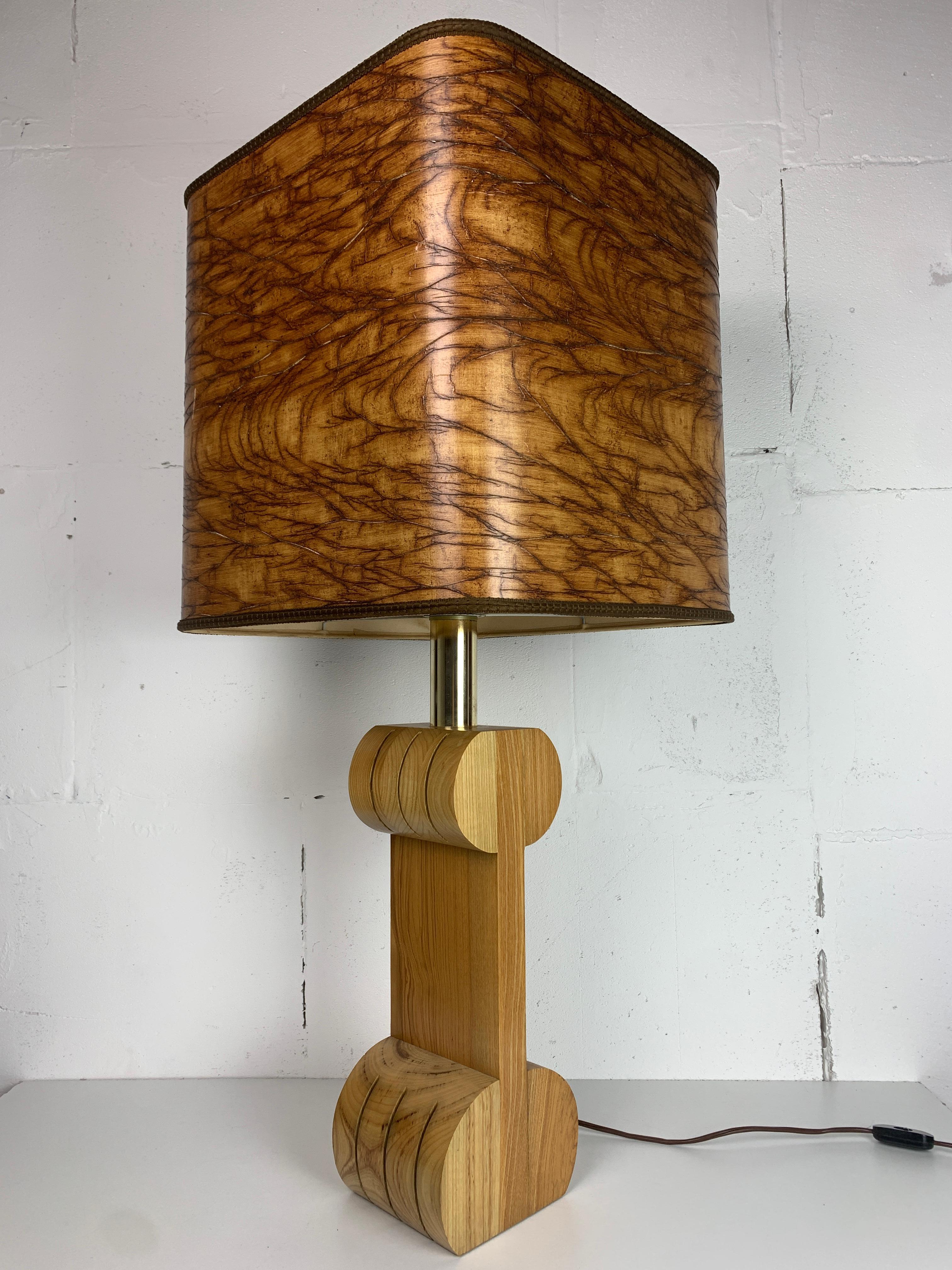 Midcentury Italian sculptural large table lamp with wood veneer shade For Sale 10