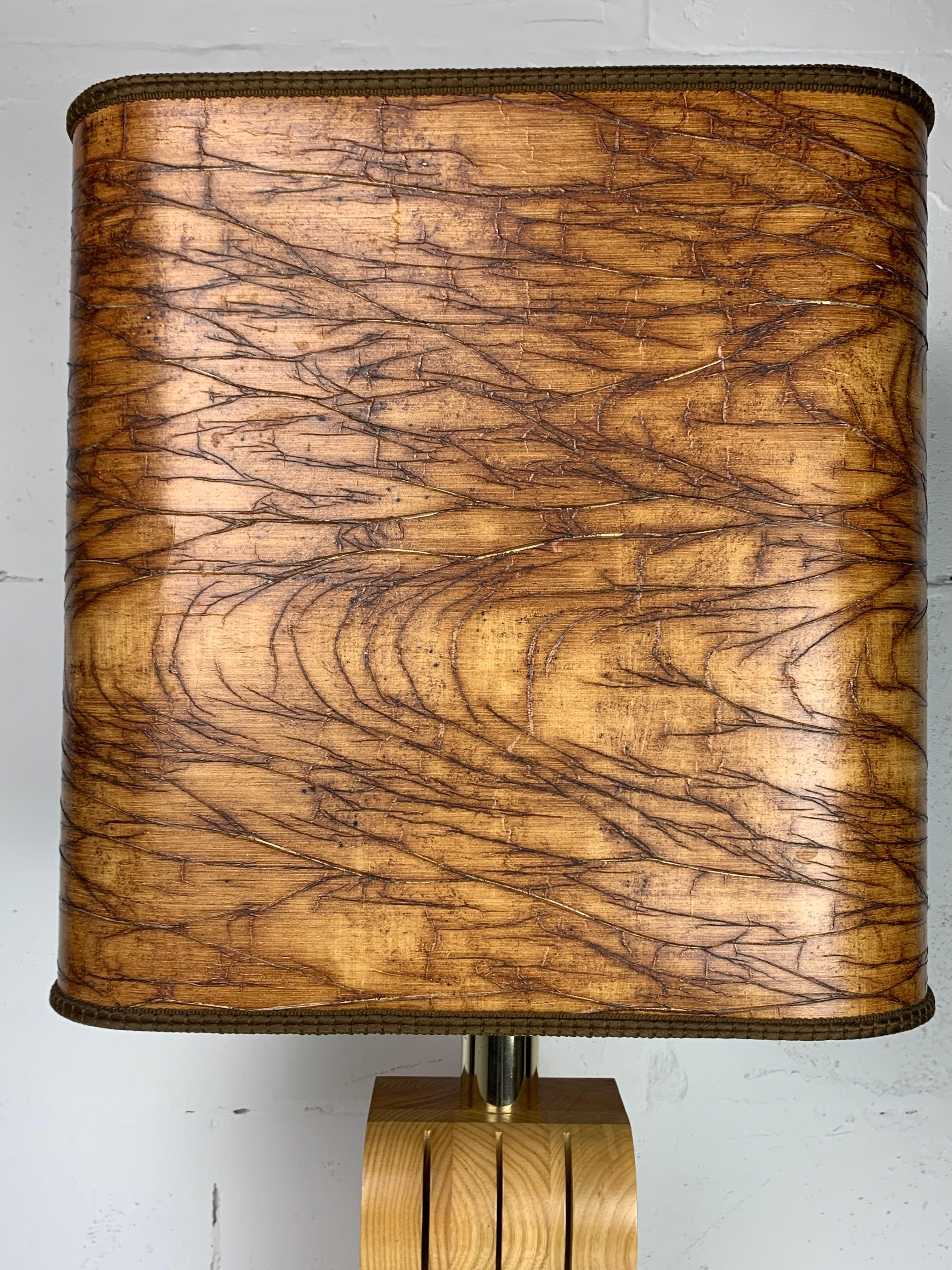 Midcentury Italian sculptural large table lamp with wood veneer shade In Good Condition For Sale In Zaandam, NL