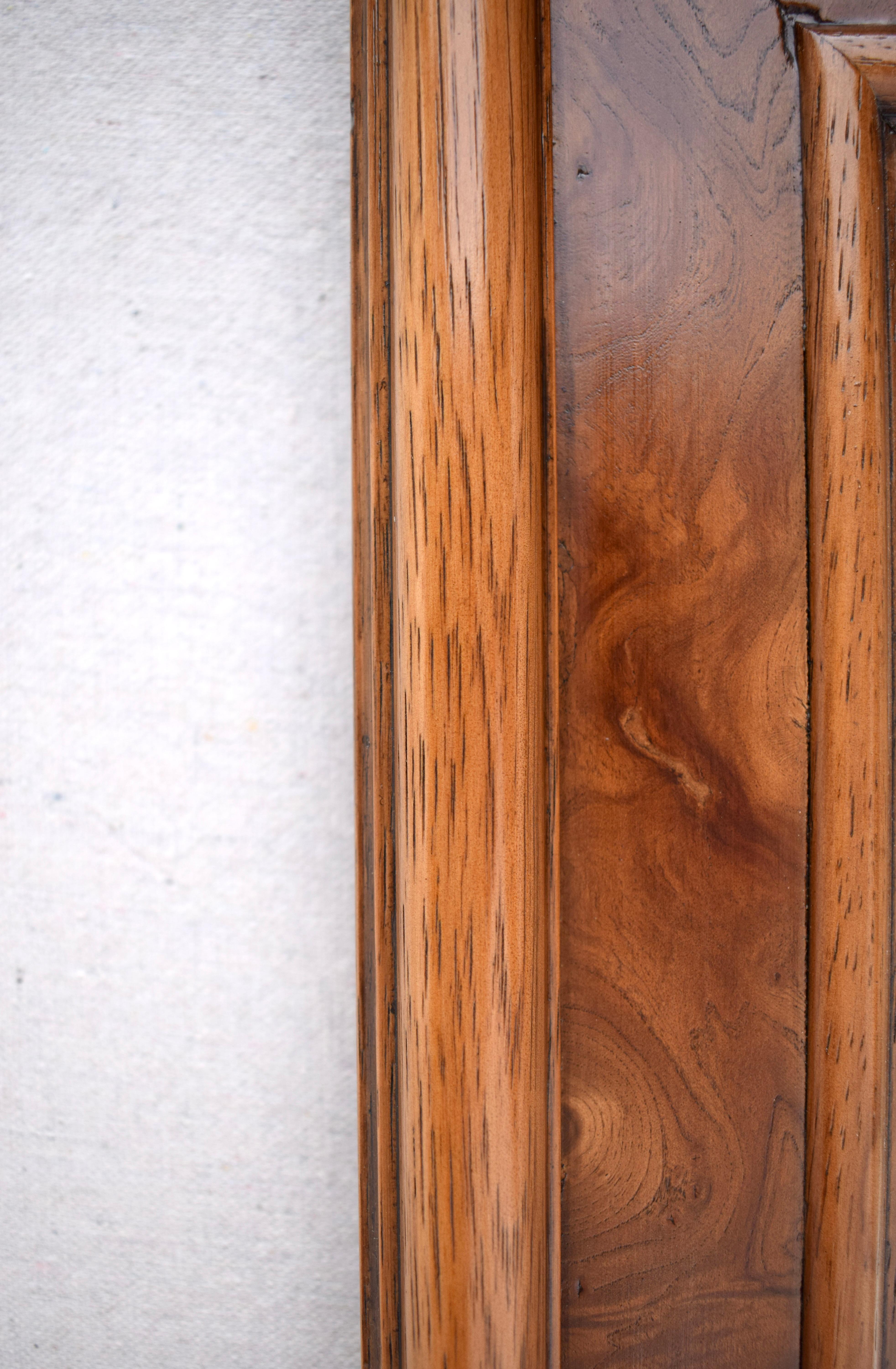 Midcentury Italienisch Serliana Palladian Style Burl-Holz abgeschrägte Wandspiegel im Zustand „Gut“ im Angebot in Southampton, NJ