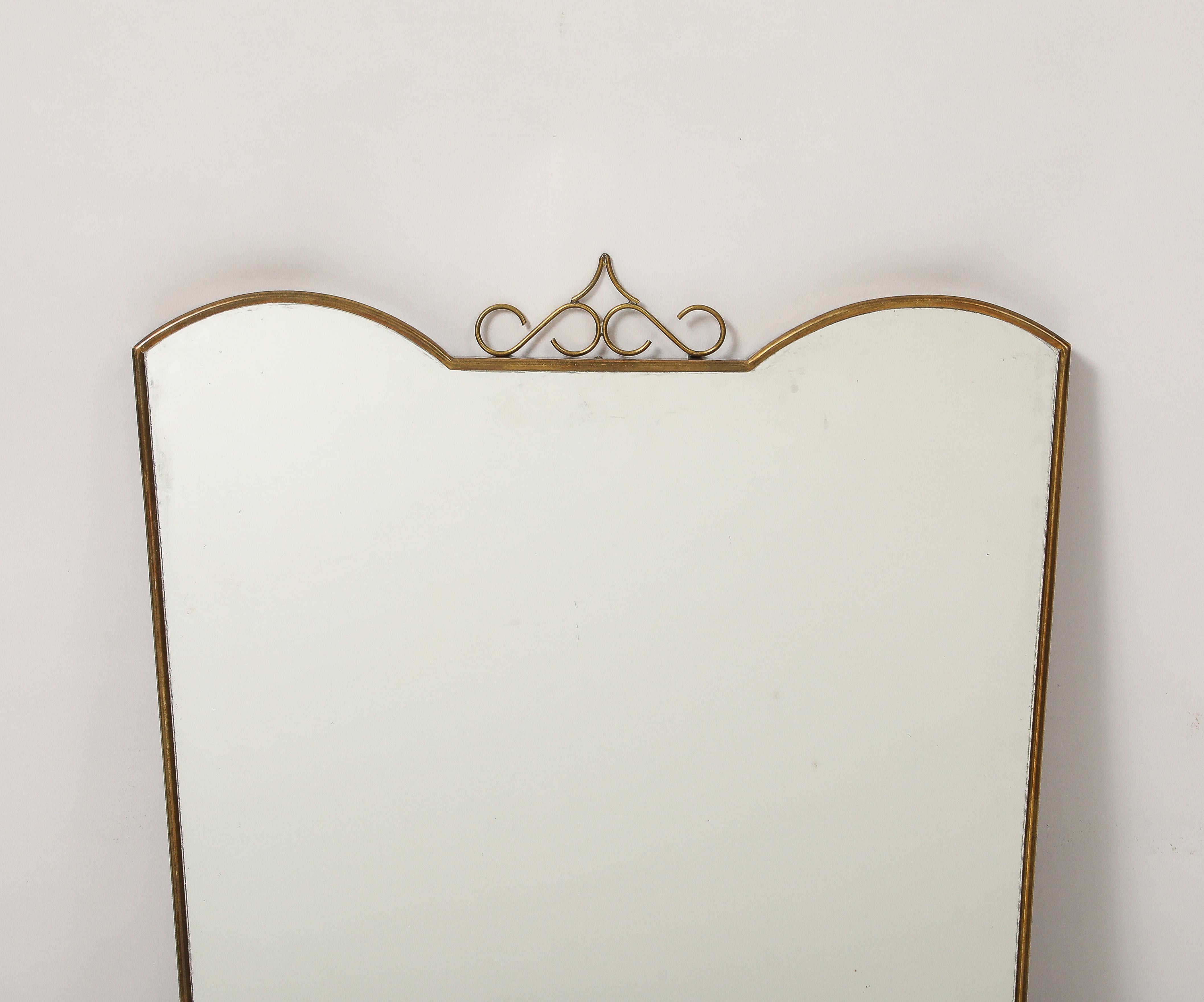 Midcentury Italian Shaped Brass Mirror with Brass Decorations, 1950s In Good Condition For Sale In New York, NY