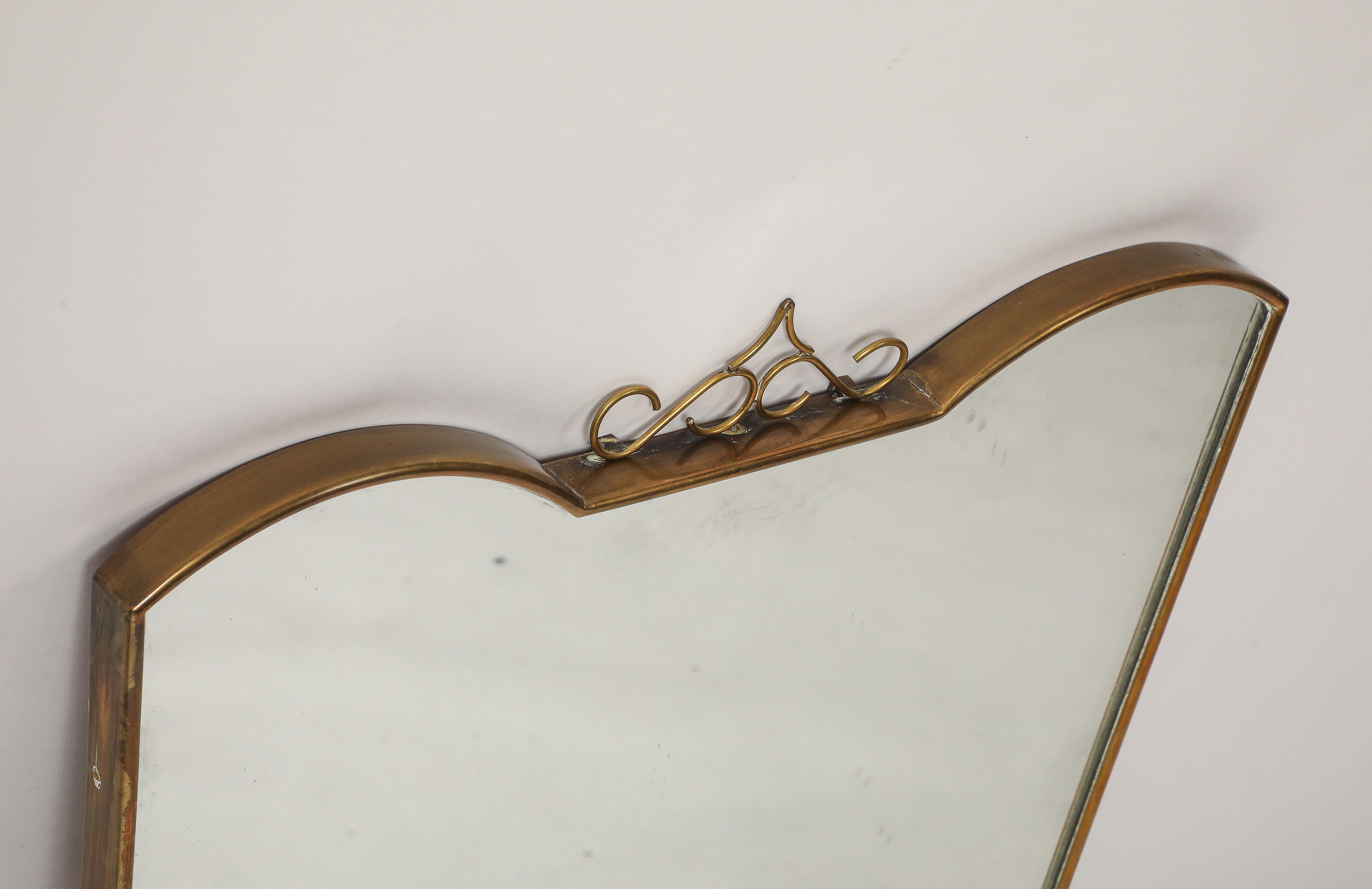 Midcentury Italian Shaped Brass Mirror with Brass Decorations, 1950s For Sale 2