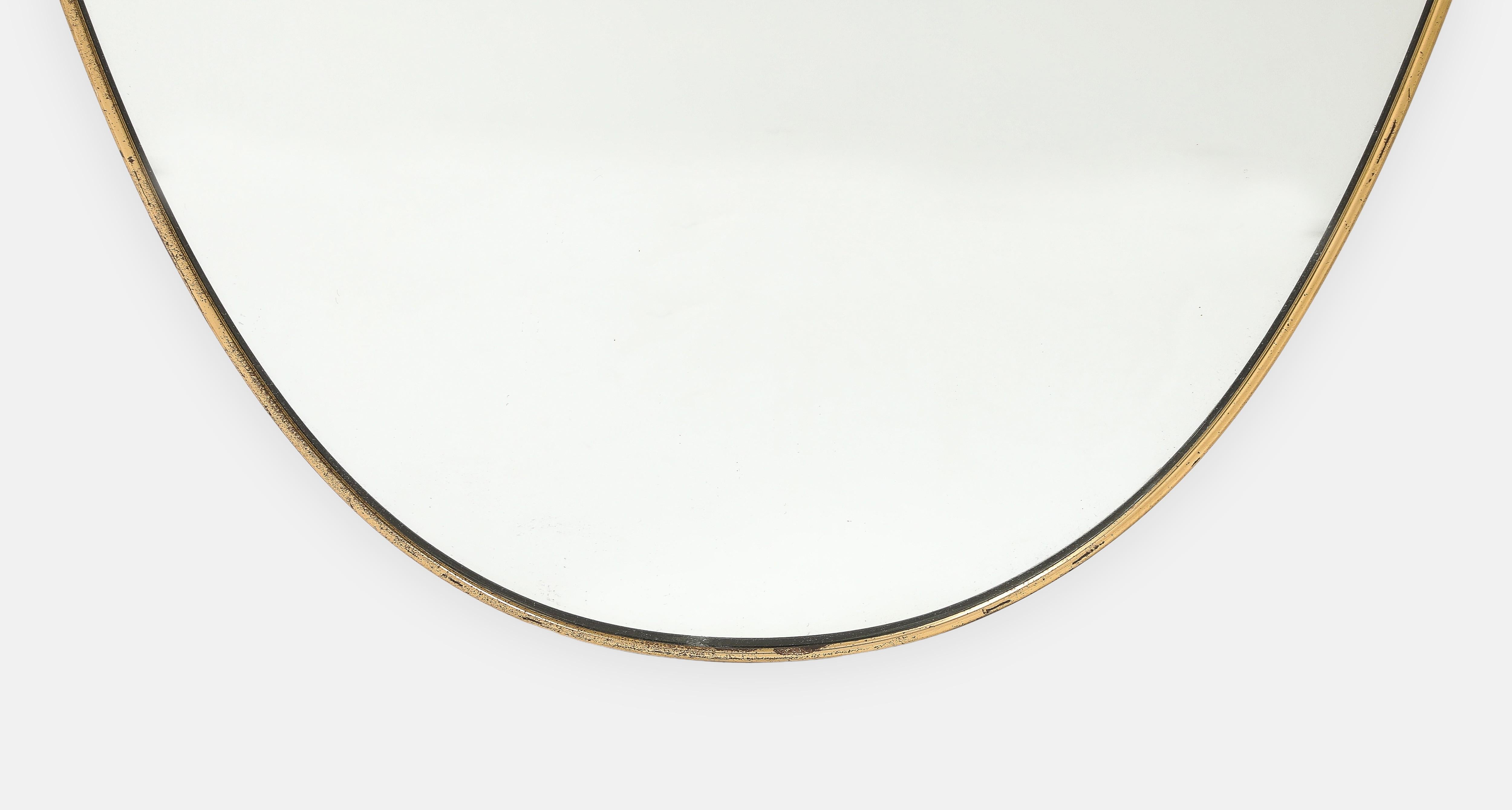 Midcentury Italian Shield Shaped Brass Mirror For Sale 4