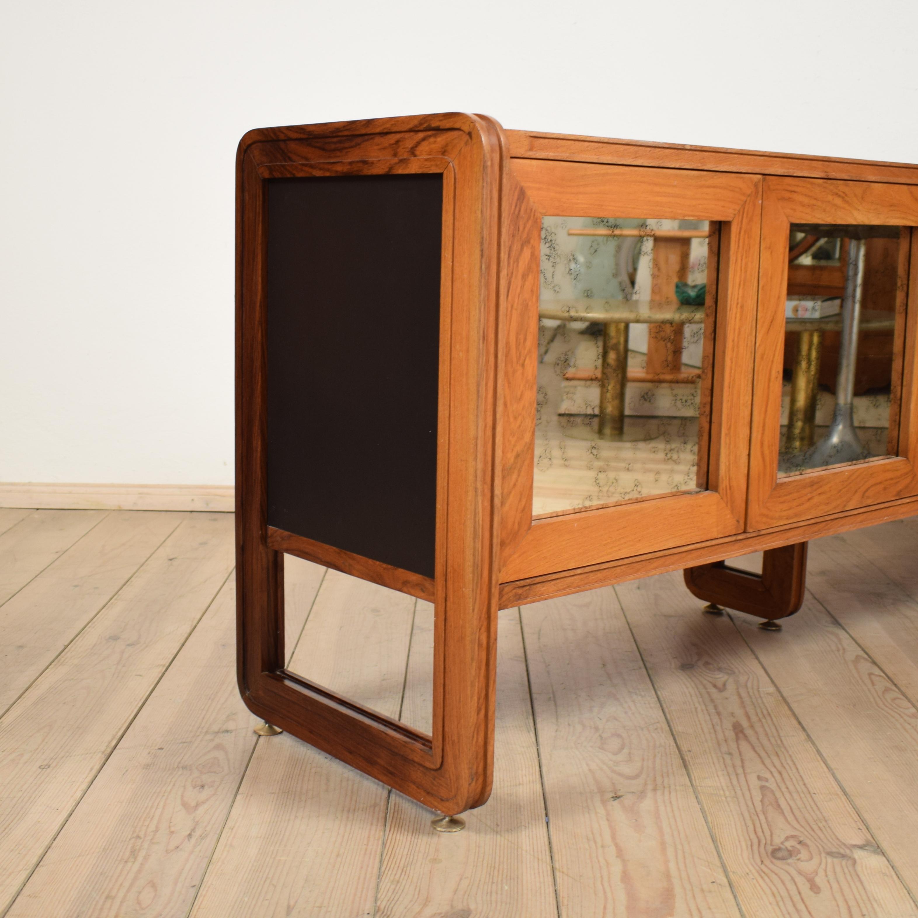 Midcentury Italian Red-Brown Rosewood Sideboard with Mirror Doors, circa 1960s 3