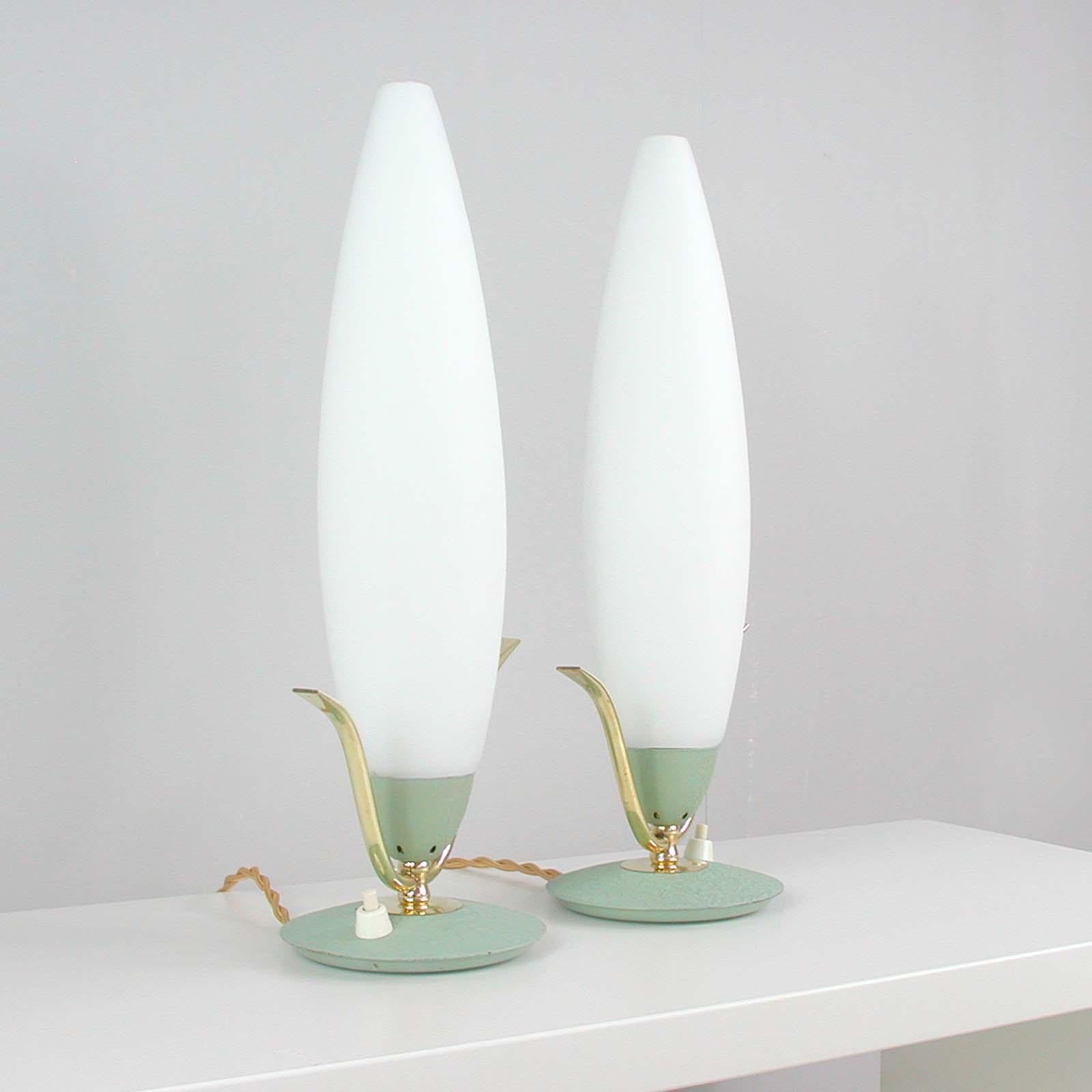 Mid-Century Modern Midcentury Italian Sputnik Mint and Satinated Glass Table Lamps, 1950s, Set of 2 For Sale