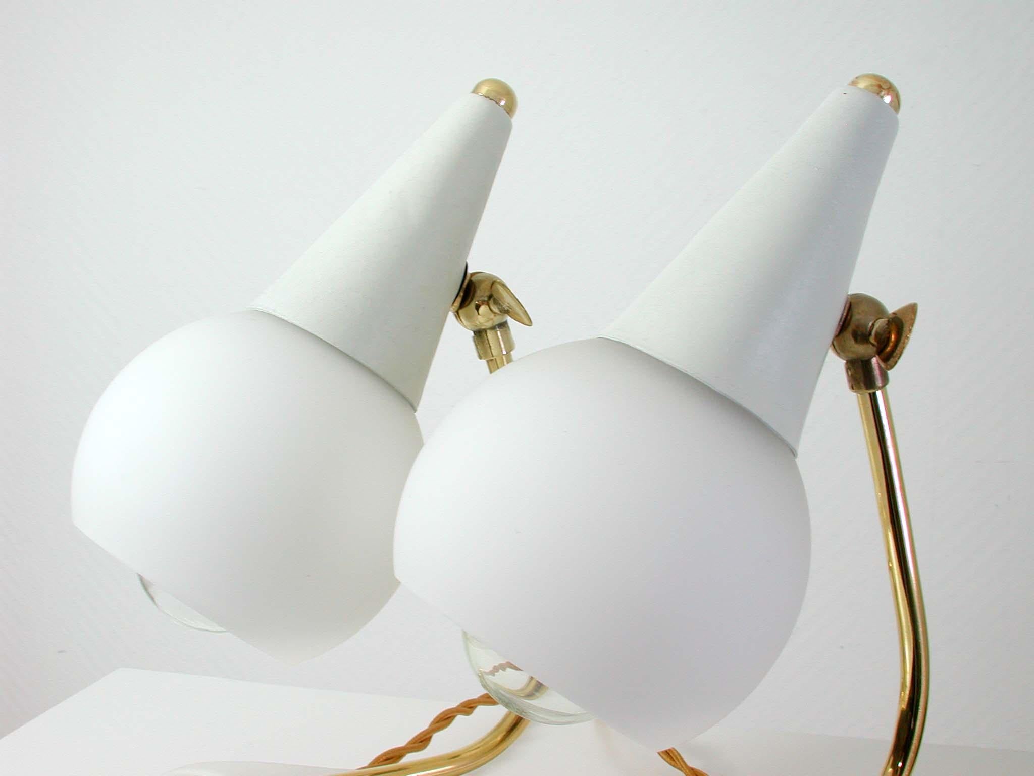 Midcentury Italian Sputnik Style Tripod White Table Lamps, 1950s 1