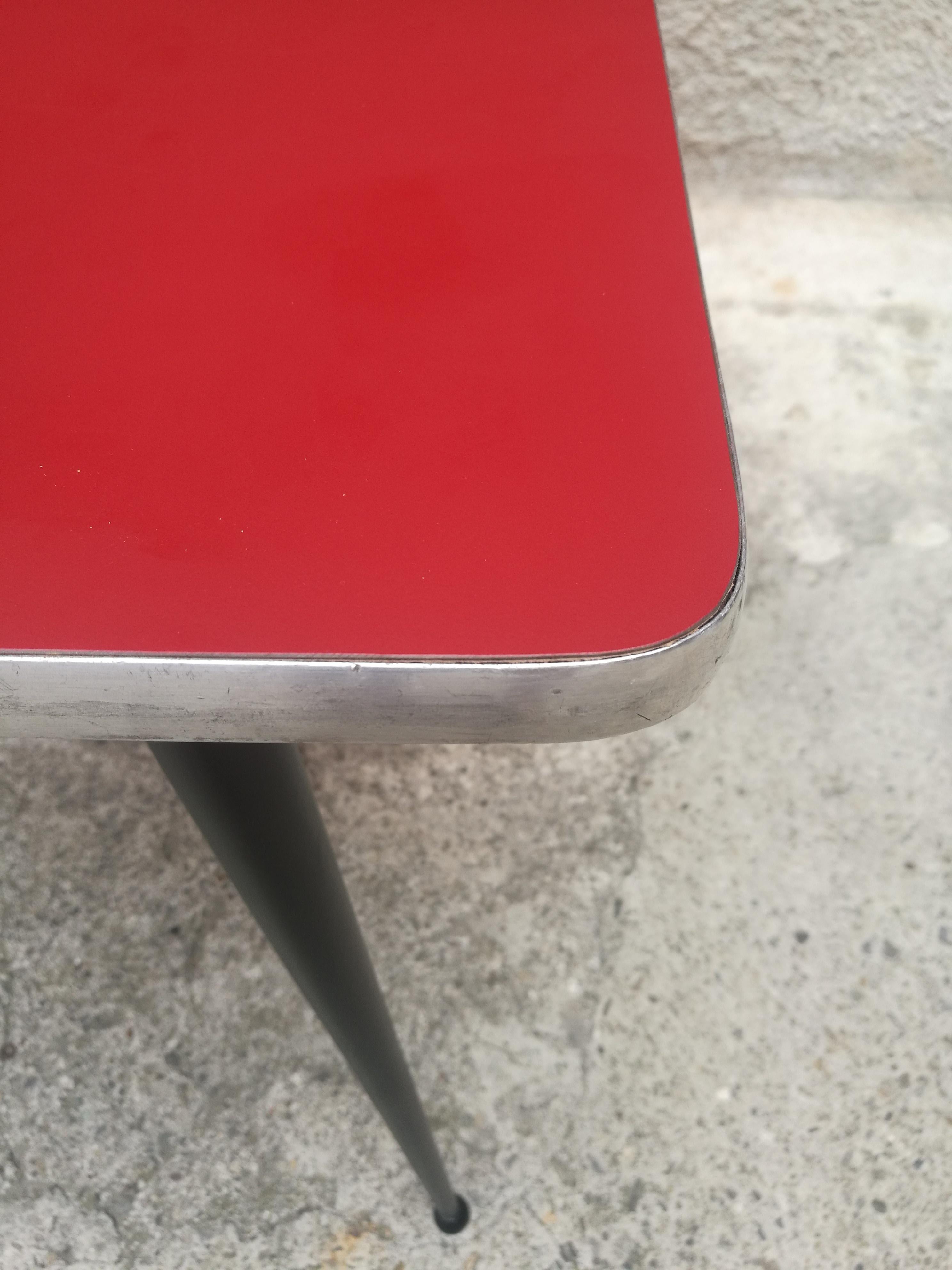 Midcentury Italian Squared Red Formica Ad Metal Table from 1960s In Good Condition In MIlano, IT