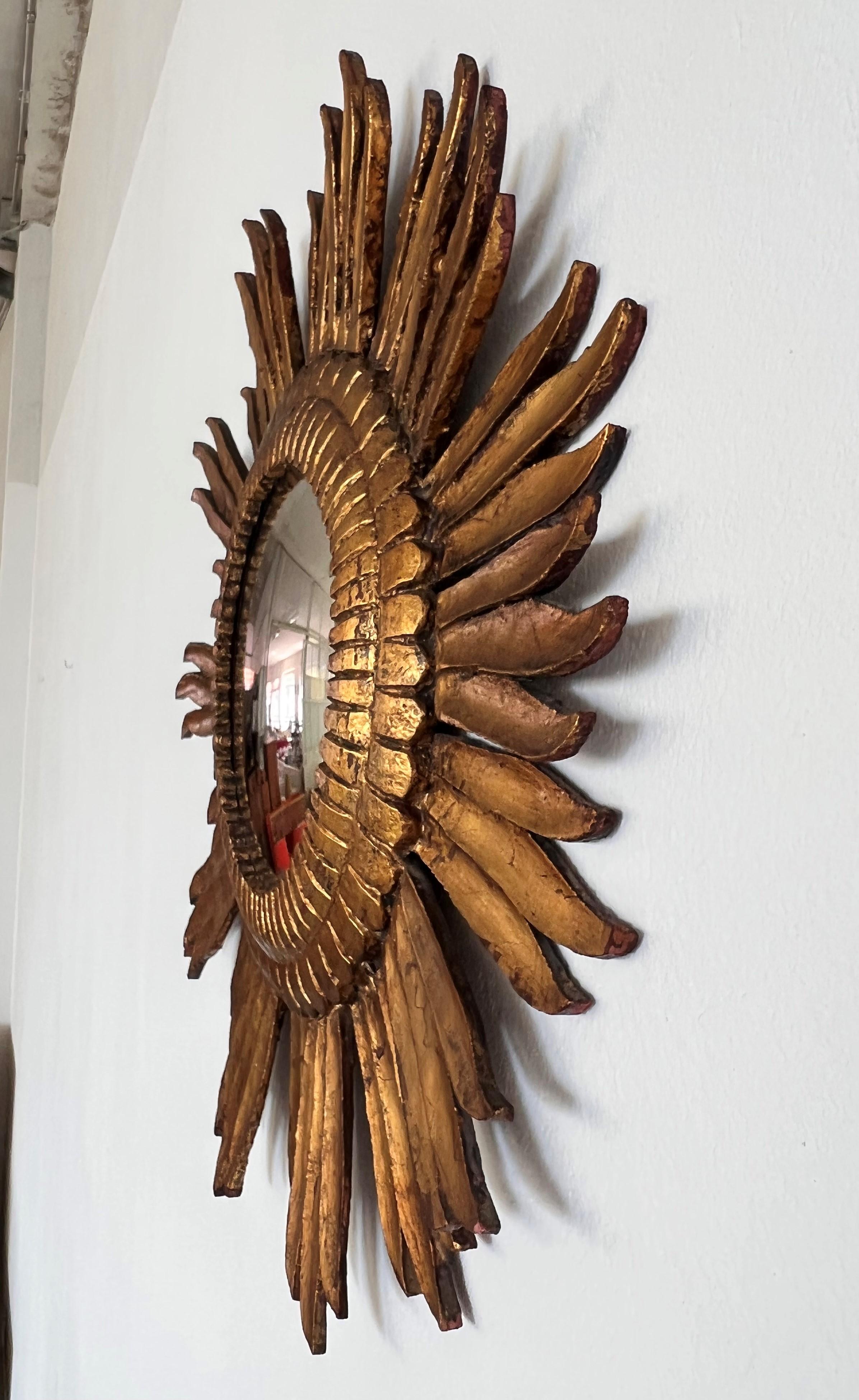 Miroir italien du milieu du siècle en bois doré Sunburst avec miroir concave en vente 6