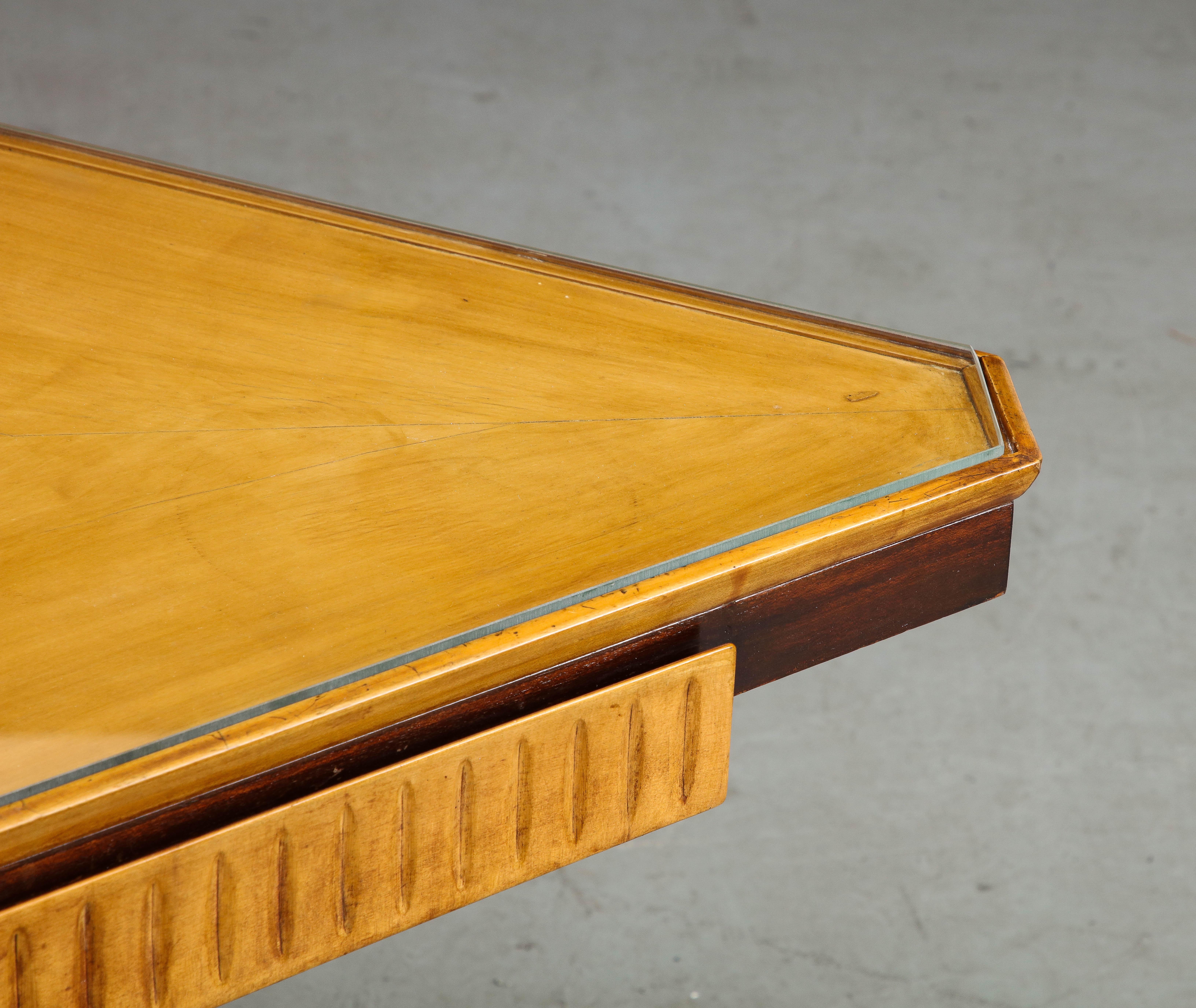 Midcentury Italian Triangular Fruitwood Side Table with Glass Top For Sale 4