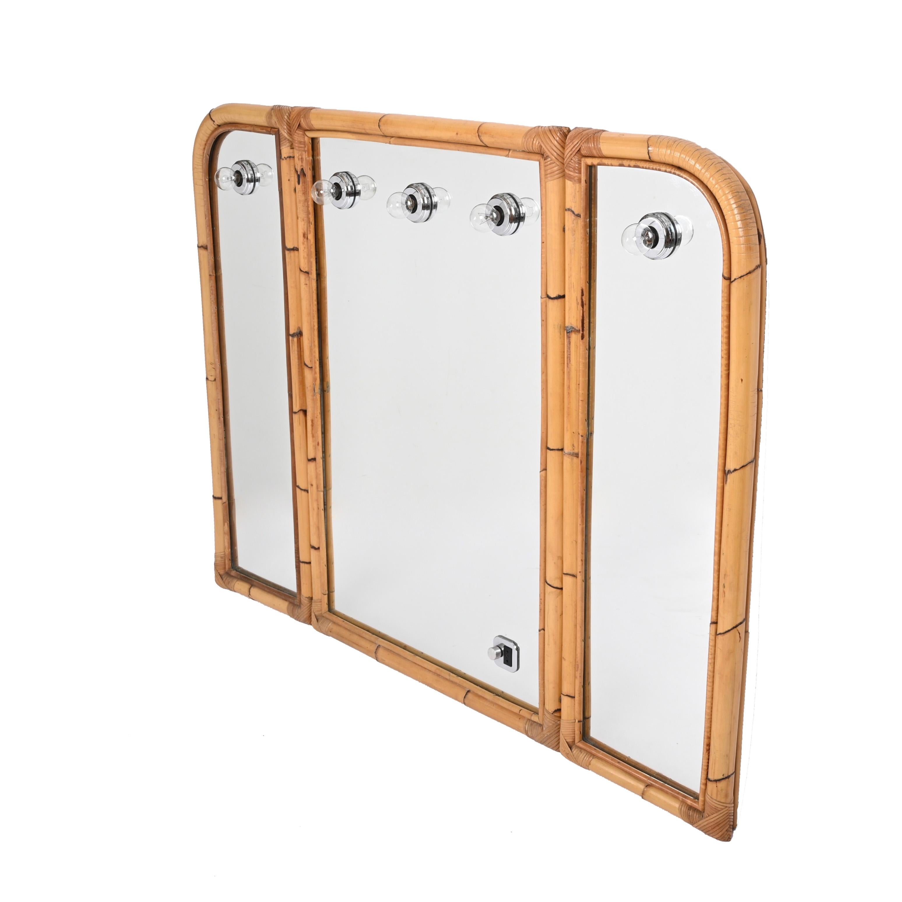 Mid-Century Modern Miroir pliant italien du milieu du siècle dernier avec éclairage à gradation, 1970 en vente