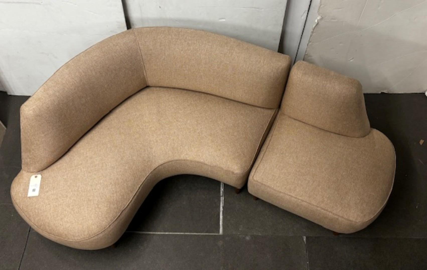 Canapé deux pièces asymétrique italien du milieu du siècle circa 1950 en vente 2