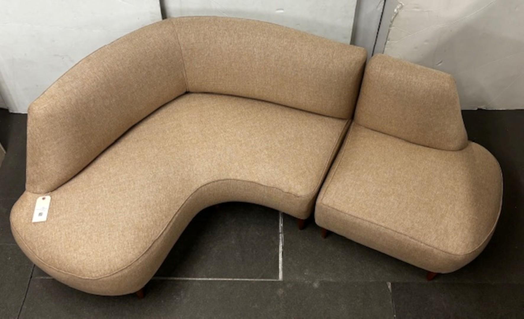 Canapé deux pièces asymétrique italien du milieu du siècle circa 1950 en vente 3