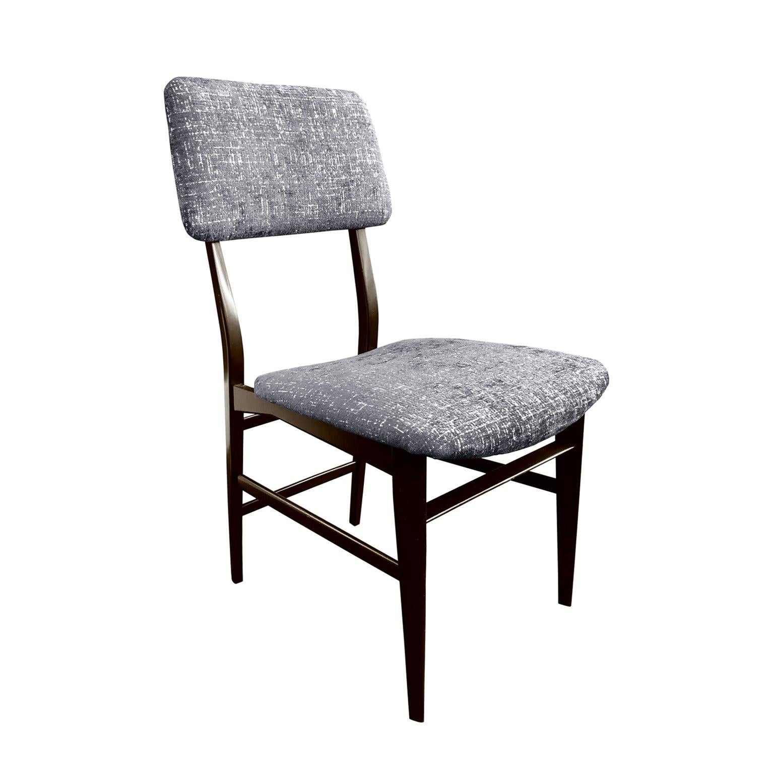 Midcentury Italian Vittorio Dassi Wood Frame Dining Chair in Steel Blue Velvet In Excellent Condition For Sale In Stamford, CT