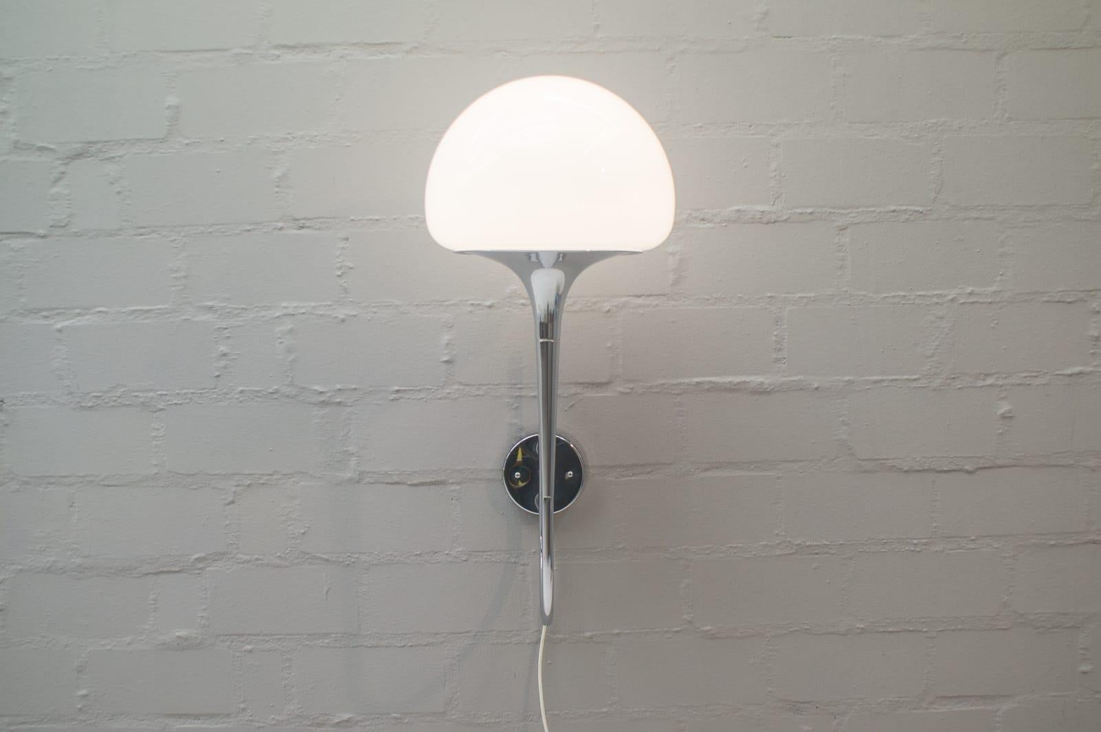 Space Age Midcentury Italian Wall Lamp by Goffredo Reggiani for Reggiani, Italy, 1970s For Sale