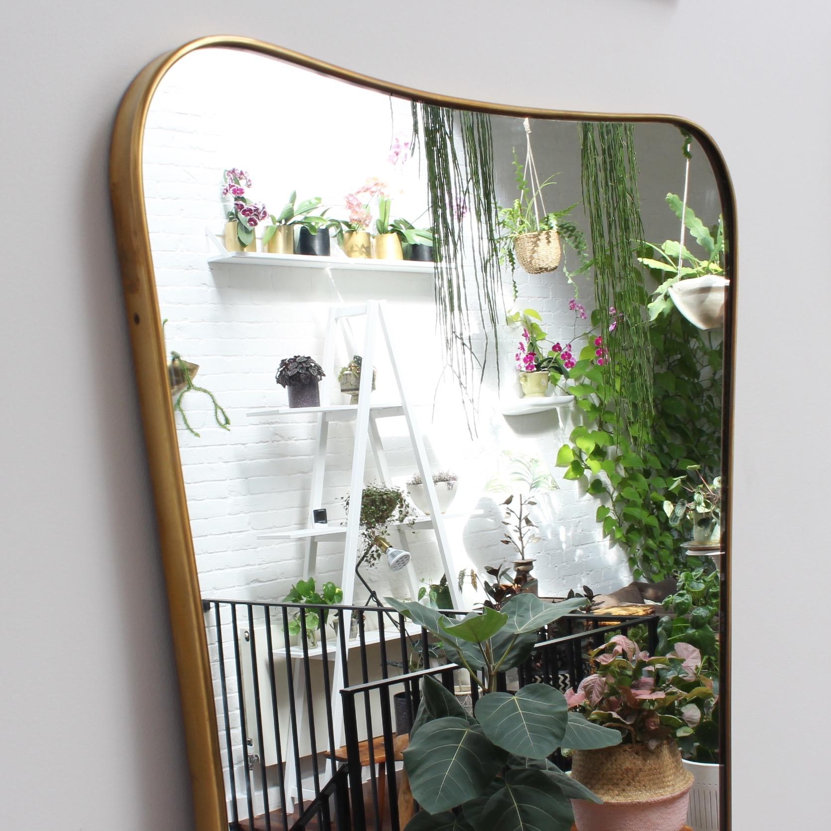 Midcentury Italian Wall Mirror with Brass Frame, circa 1950s In Excellent Condition In London, GB