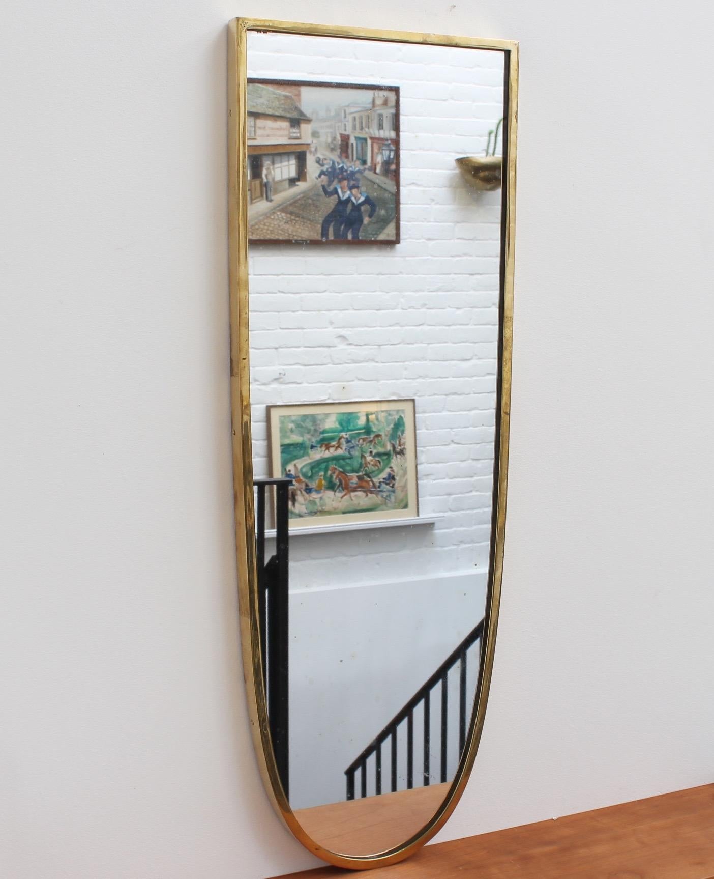 Midcentury Italian Wall Mirror with Brass Frame, circa 1950s For Sale 2