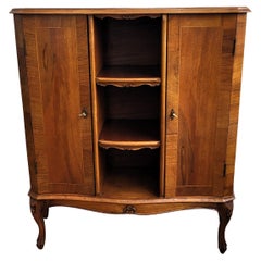 Biblioteca de madera de nogal italiano de mediados de siglo Biblioteca de tres estantes