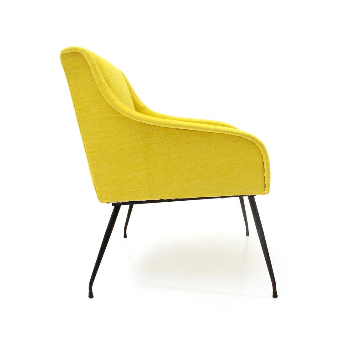 Midcentury Italian Yellow Velvet Armchair, 1960s In Excellent Condition In Savona, IT