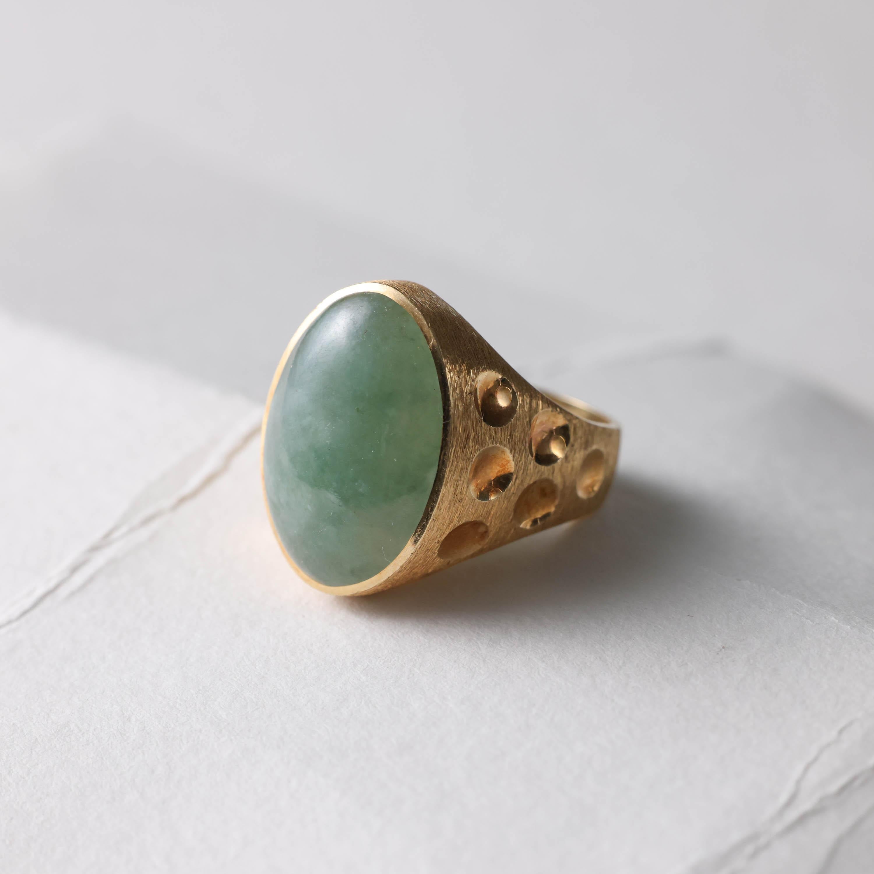 Cabochon Midcentury Jadeite Men's Ring Certified Untreated, Eccentric Lux Quality For Sale
