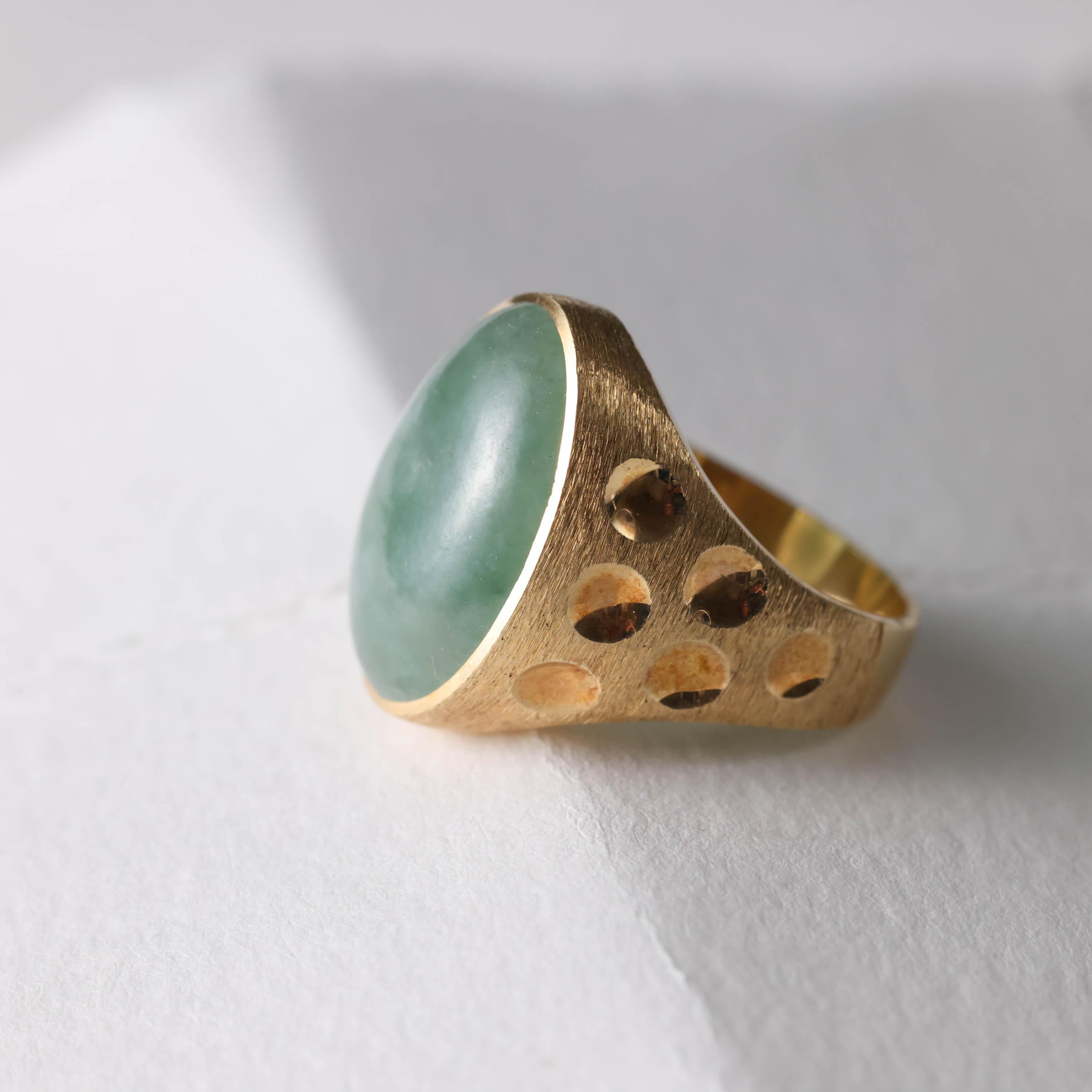 Midcentury Jadeite Men's Ring Certified Untreated, Eccentric Lux Quality In Excellent Condition For Sale In Southbury, CT