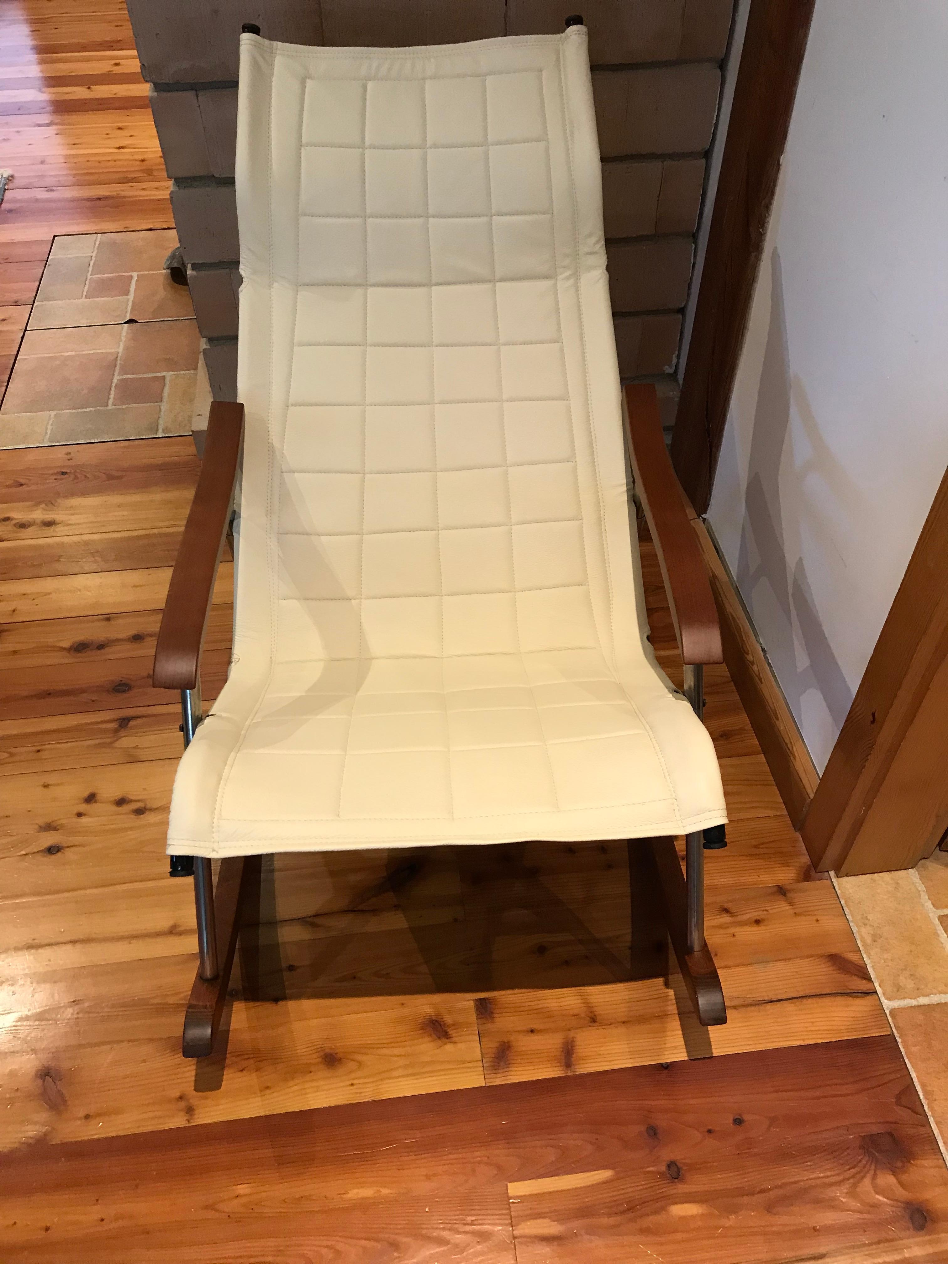 Midcentury Japanese Rocking Chair by Takeshi Nii For Sale 4